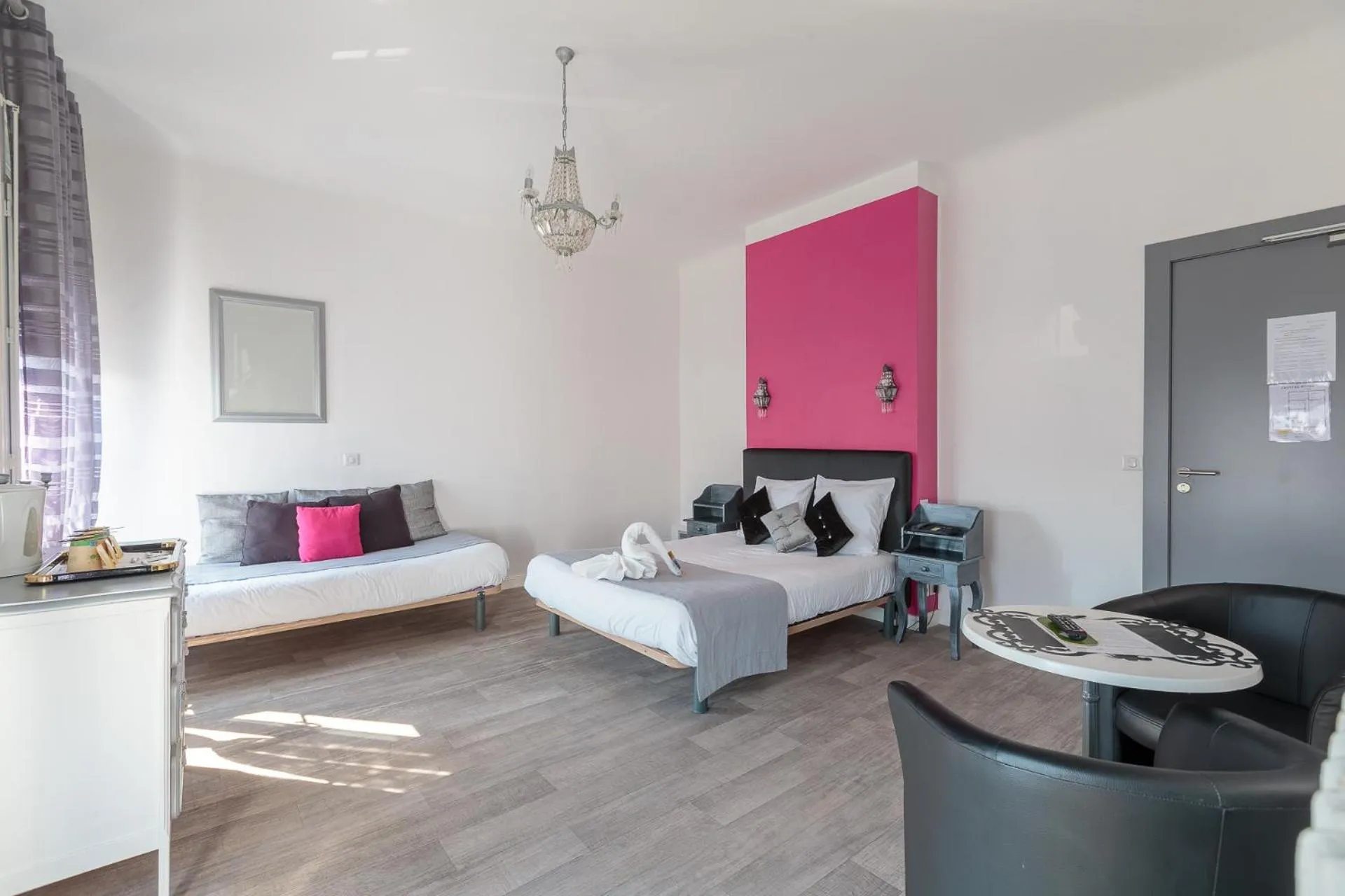 Photo of the whole room, Bed in Crystal Hotel