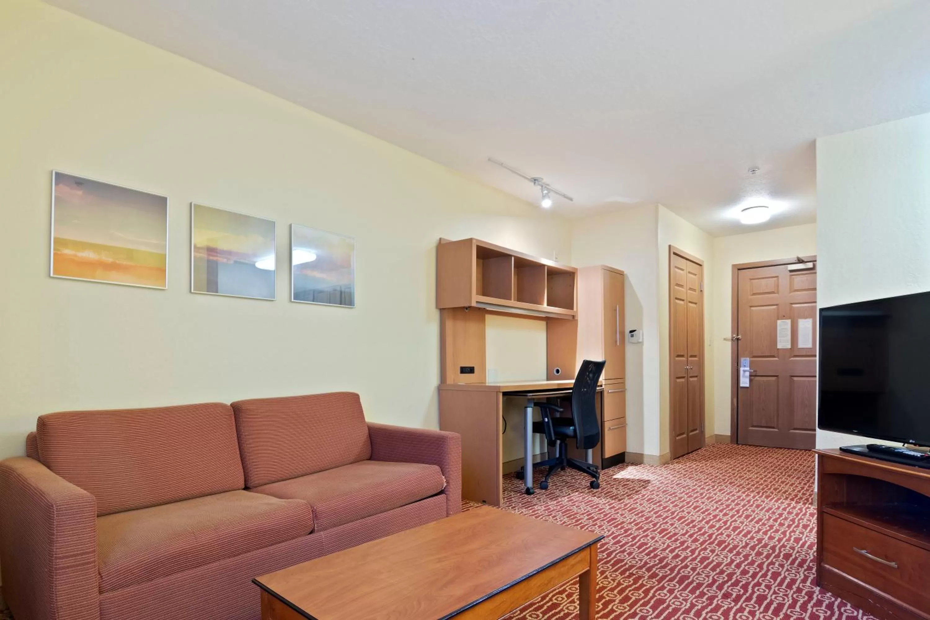 TV and multimedia in Extended Stay America Suites - Richmond - Glen Allen - Short Pump