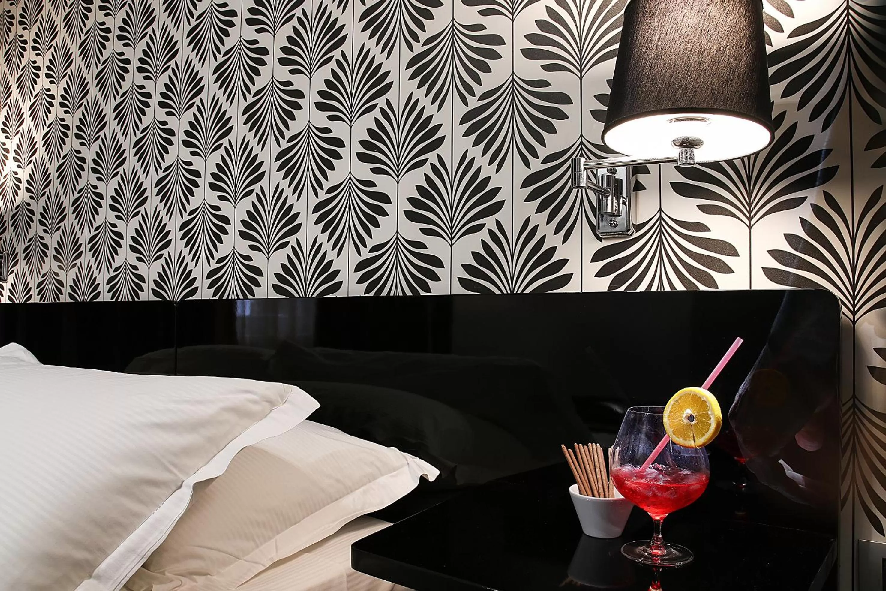 Decorative detail, Bed in Best Western JFK Hotel