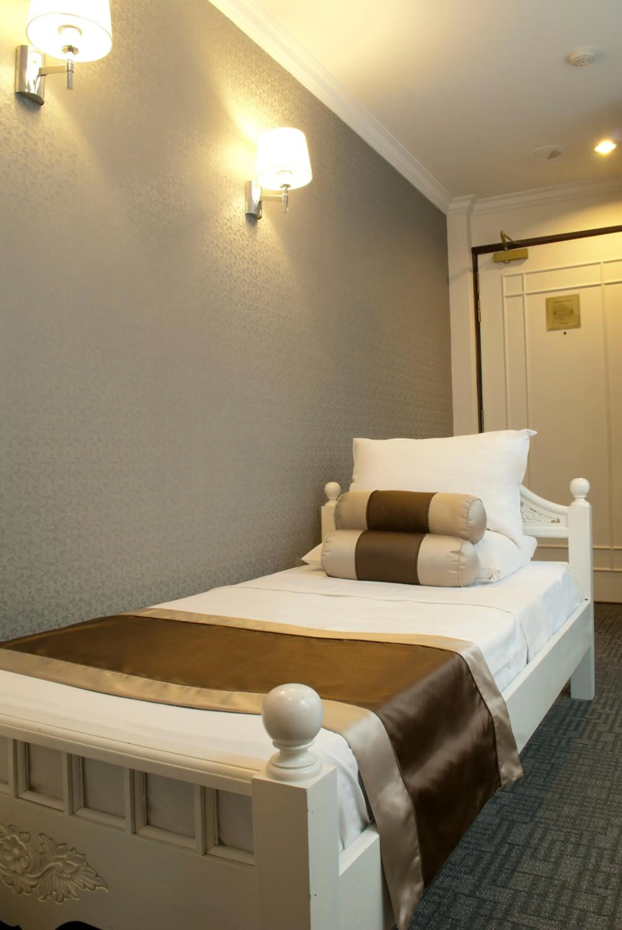 Single Room in The Inn at Temple Street