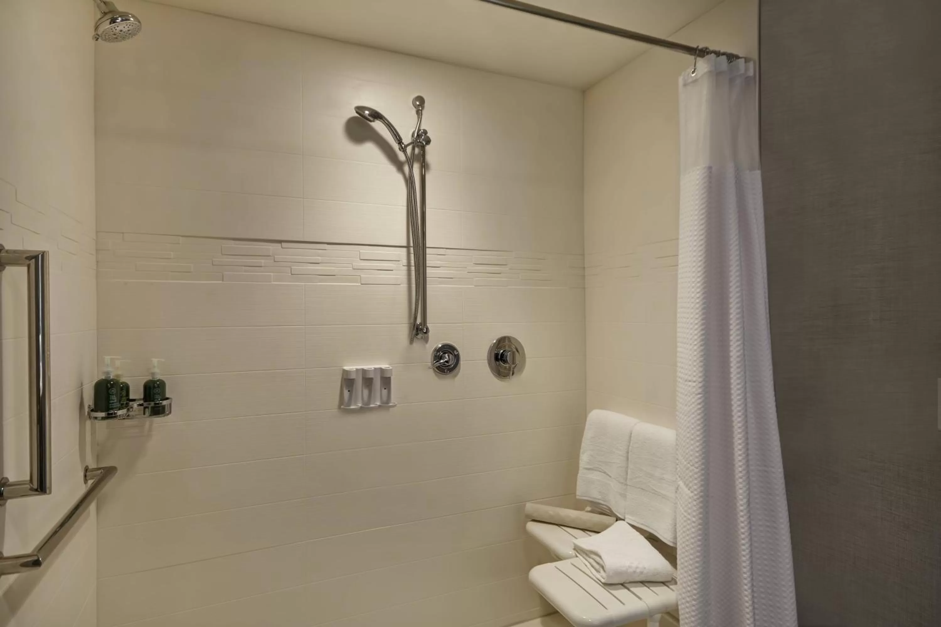 Bathroom in Residence Inn by Marriott New Orleans French Quarter Area/Cen B