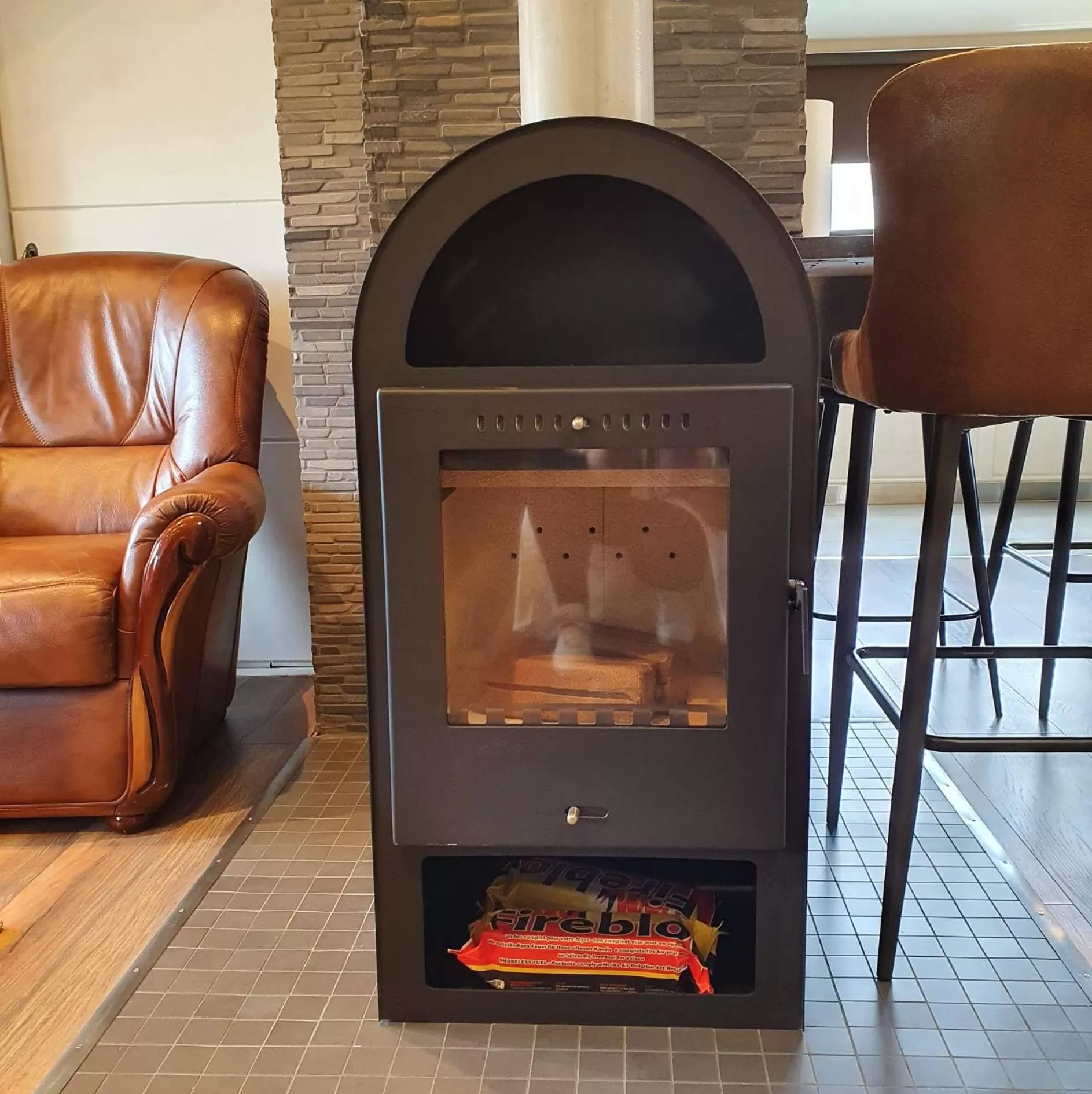 flat iron in E18 Apartments