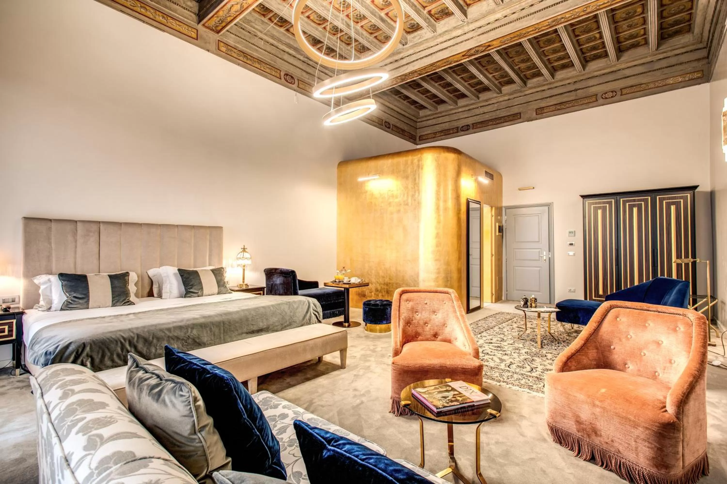 Bed in Martius Private Suites Hotel