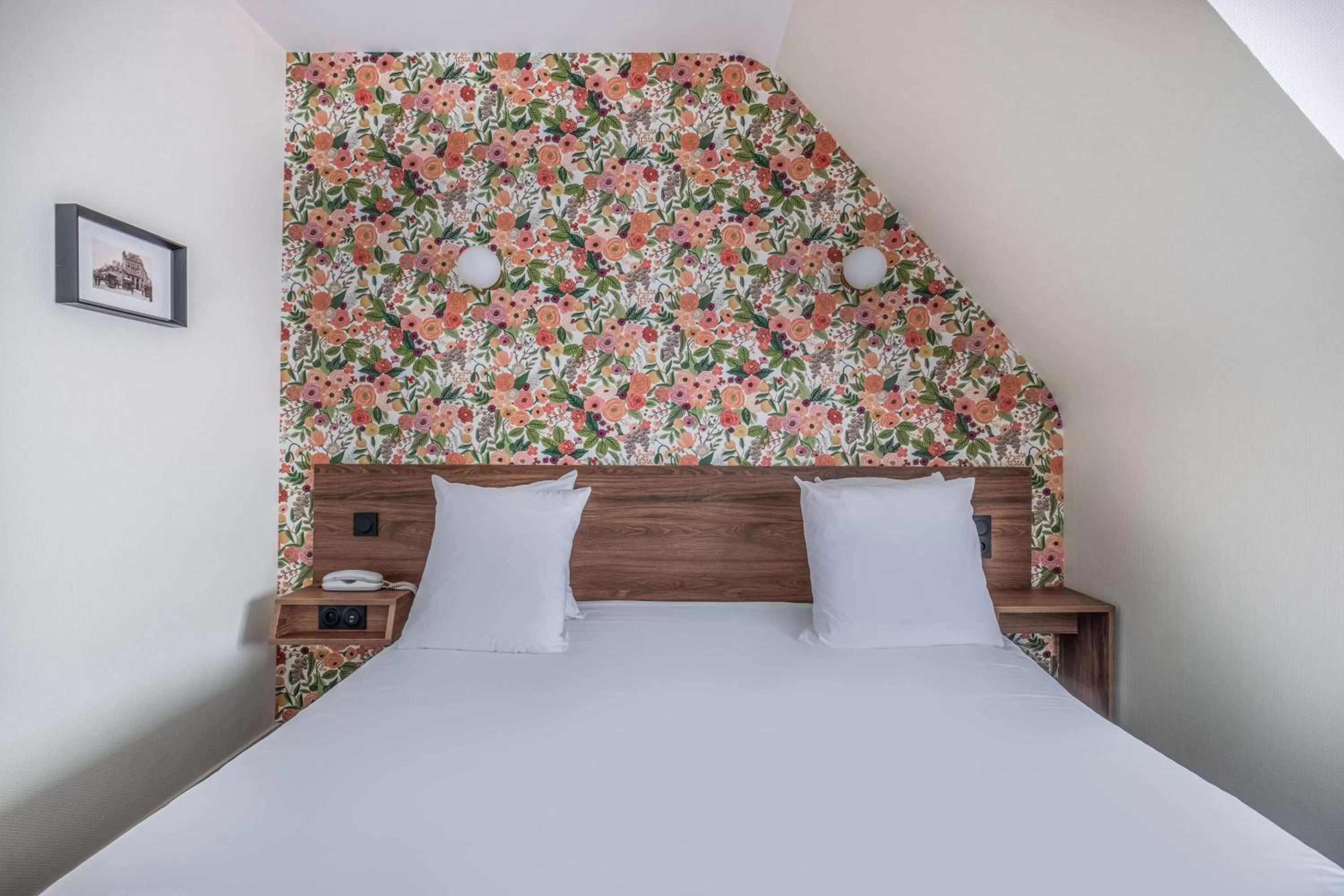 Bedroom, Bed in Sure Hotel By Best Western Lorient Centre