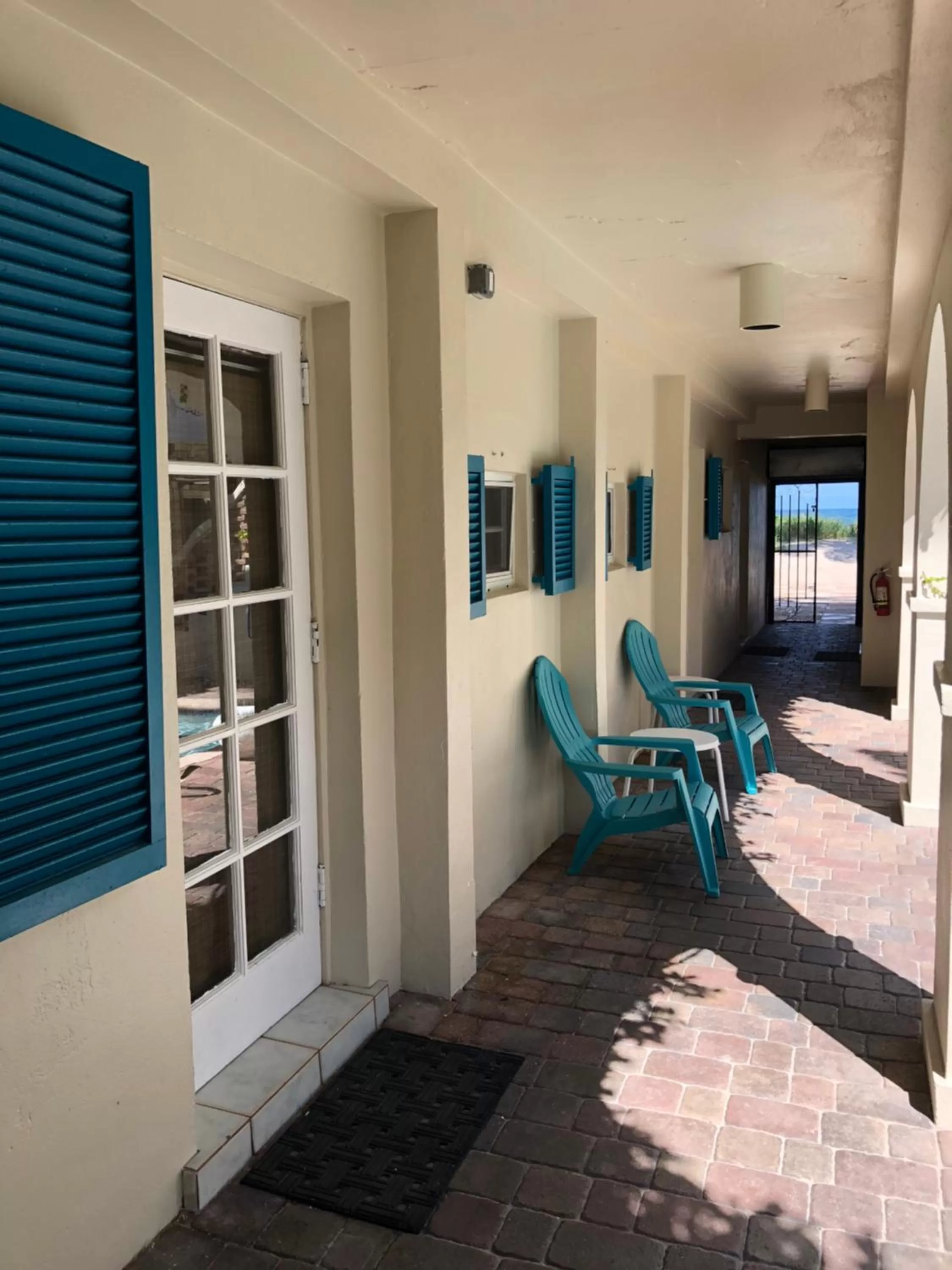 Facade/entrance in Courtyard Villa Hotel
