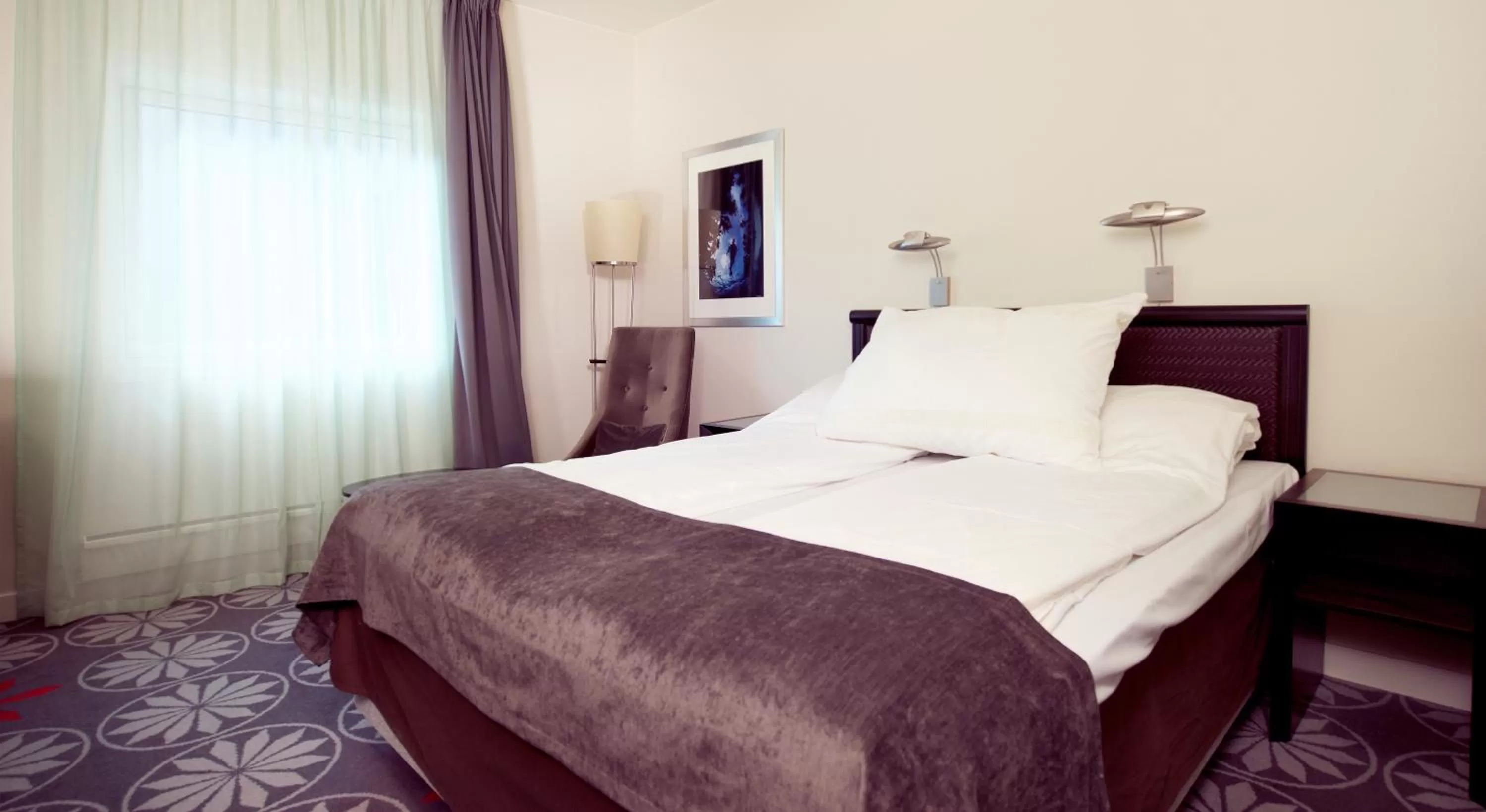 Bed in Home Hotel Aurora