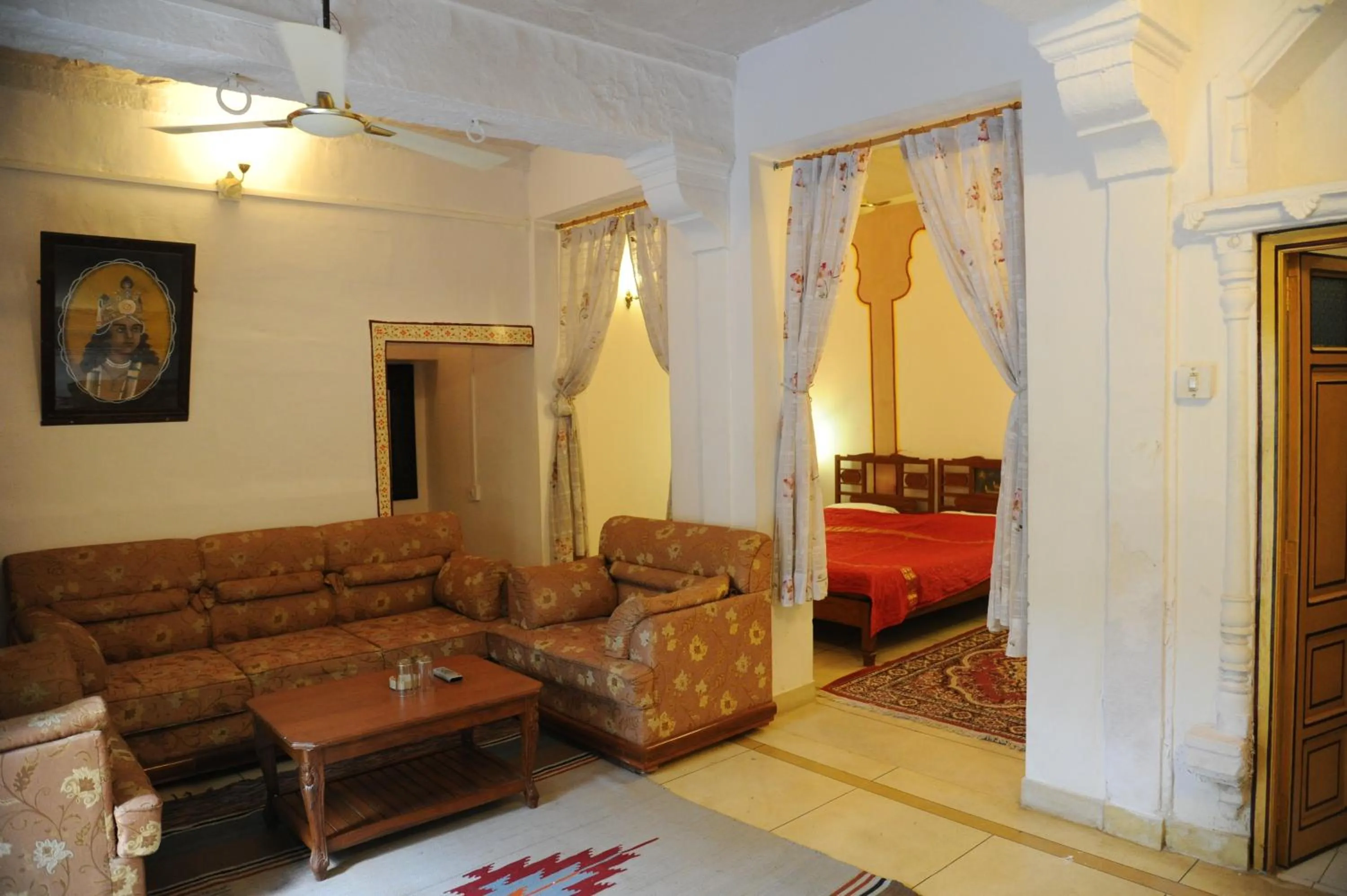Photo of the whole room, Bed in Krishna Prakash Heritage Haveli