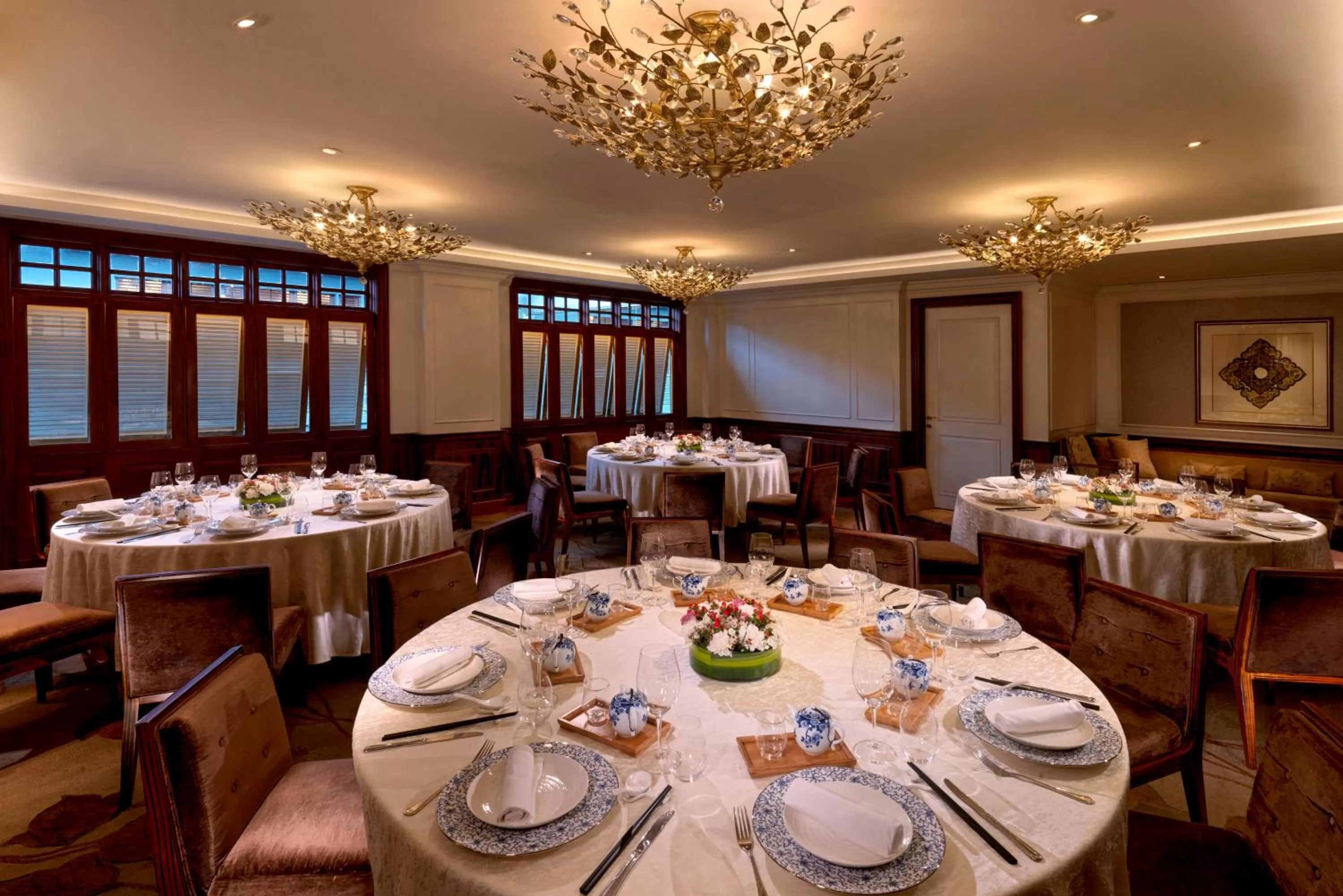 Restaurant/places to eat in InterContinental Singapore by IHG