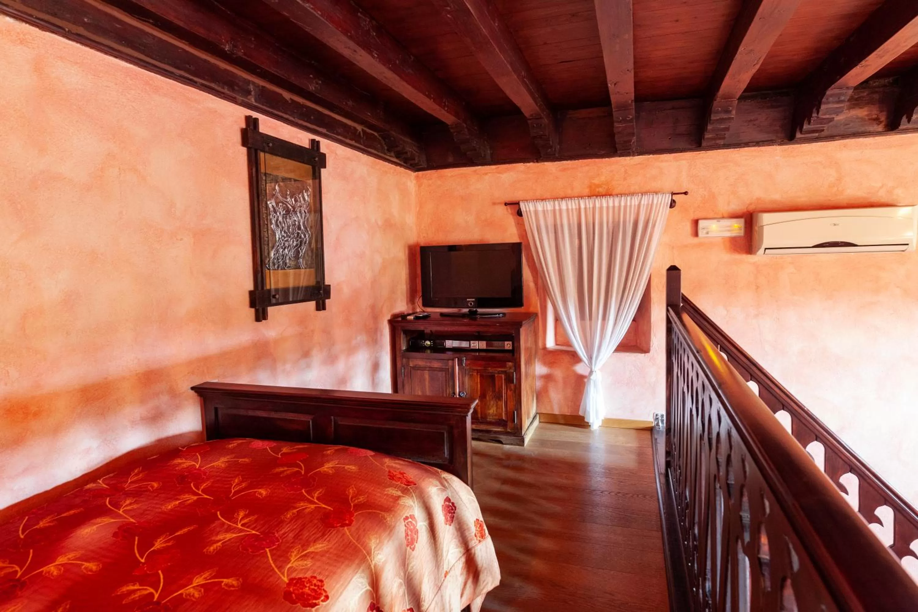 Bed in Spirit Of The Knights Boutique Hotel