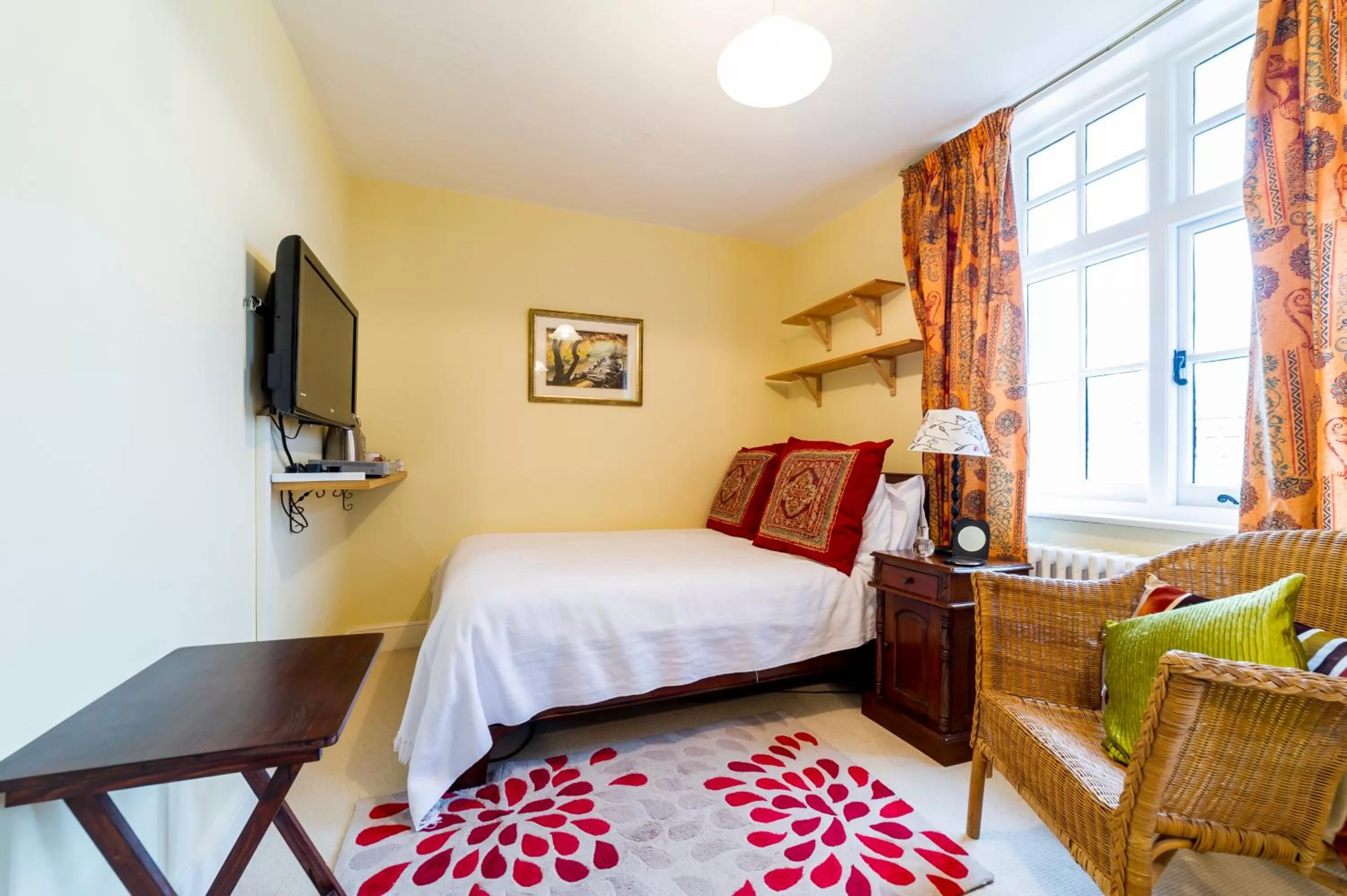 Bed in Molland Manor House Bed & Breakfast