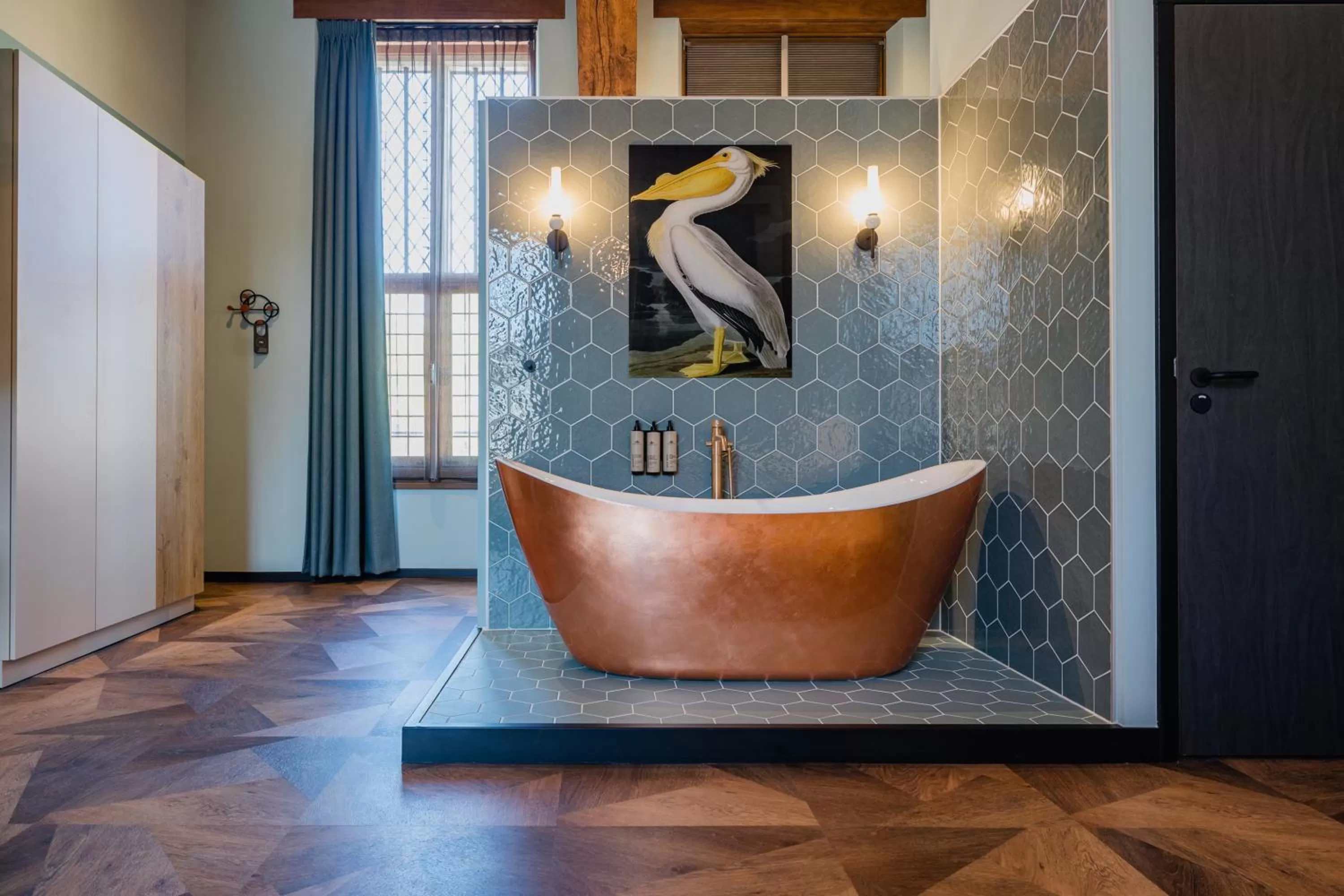 Bath in Hotel St Joris I Kloeg Collection