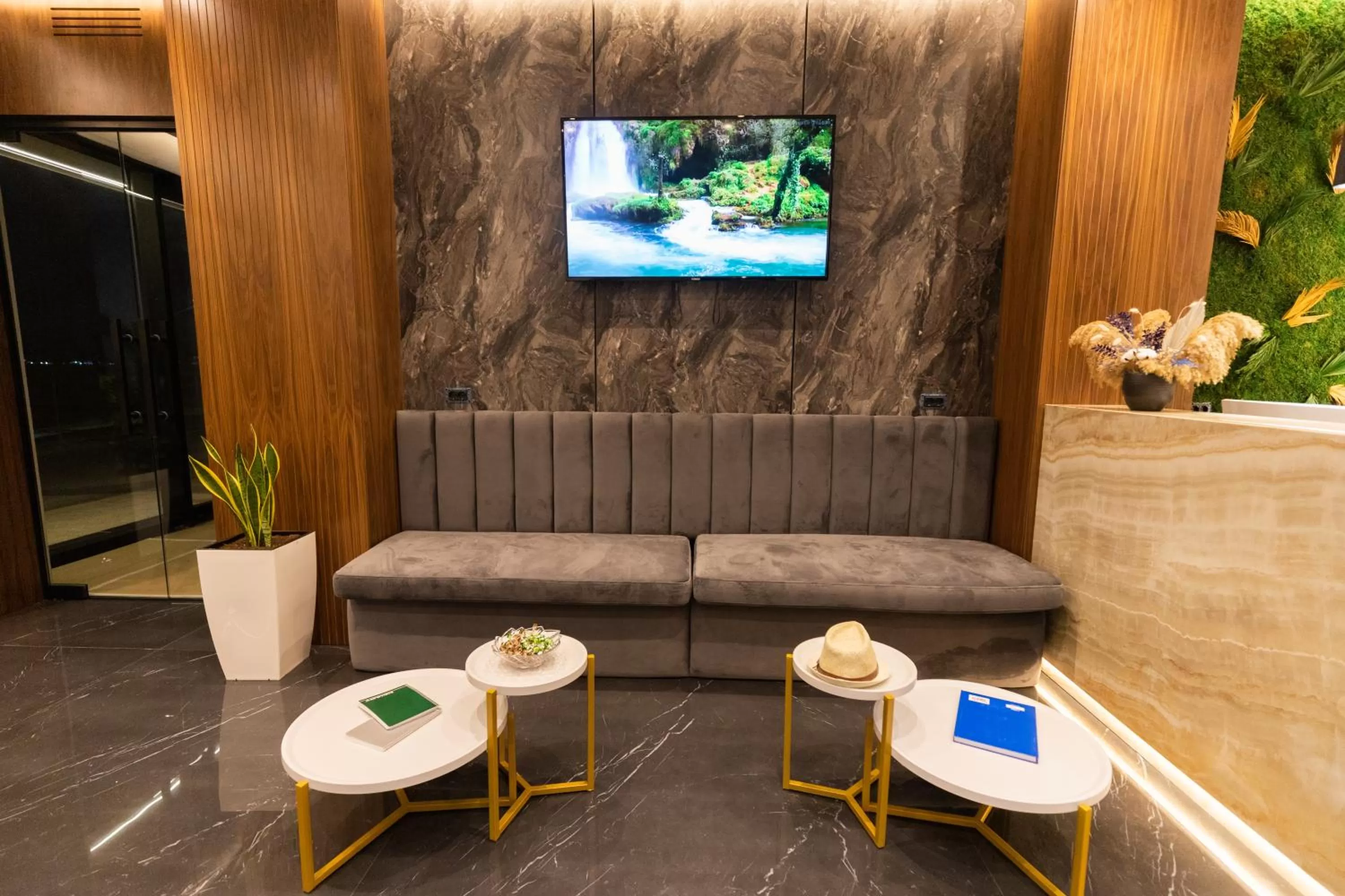 Communal lounge/ TV room in Esbjerg Hotel