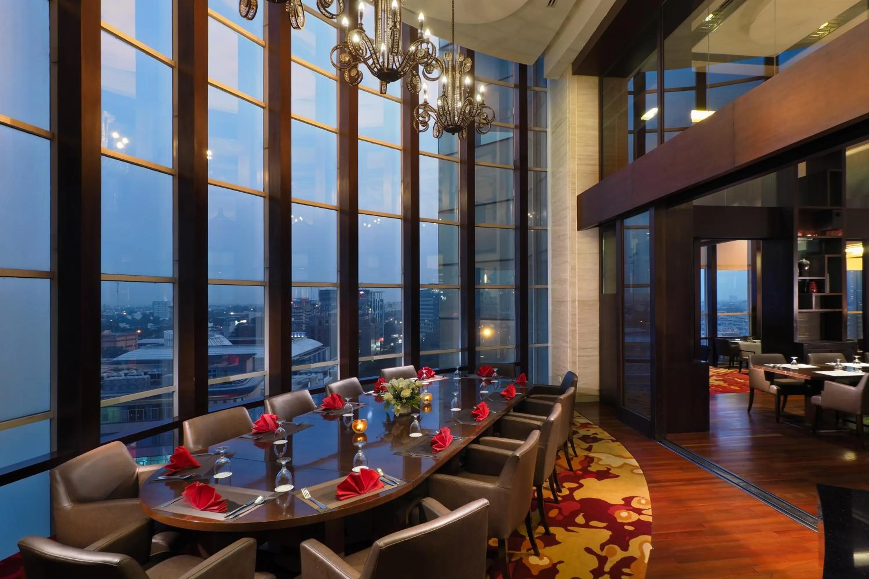 Restaurant/places to eat in Aryaduta Medan