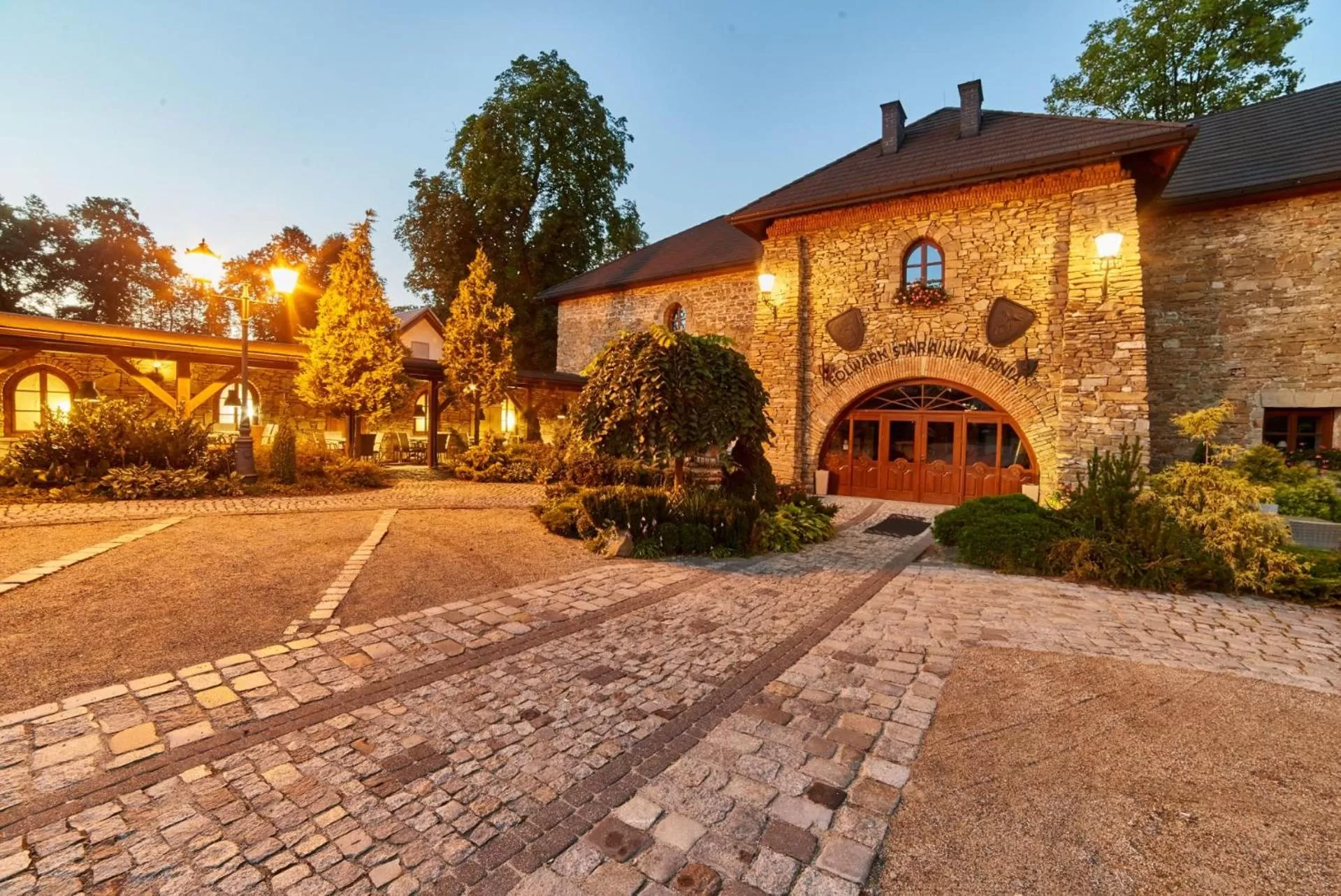 Property building in Folwark Stara Winiarnia