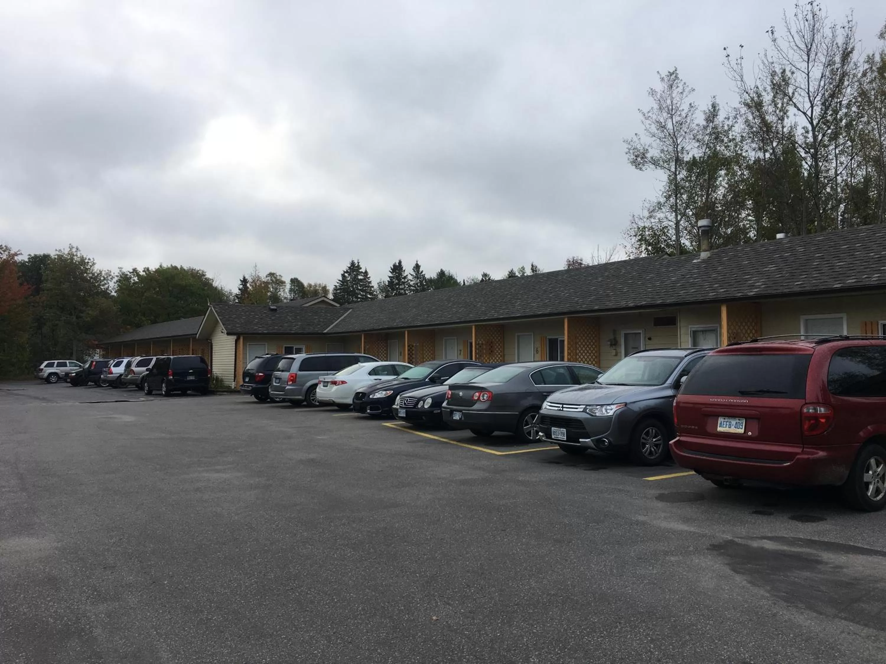 Property building in Wasaga Motel Inn