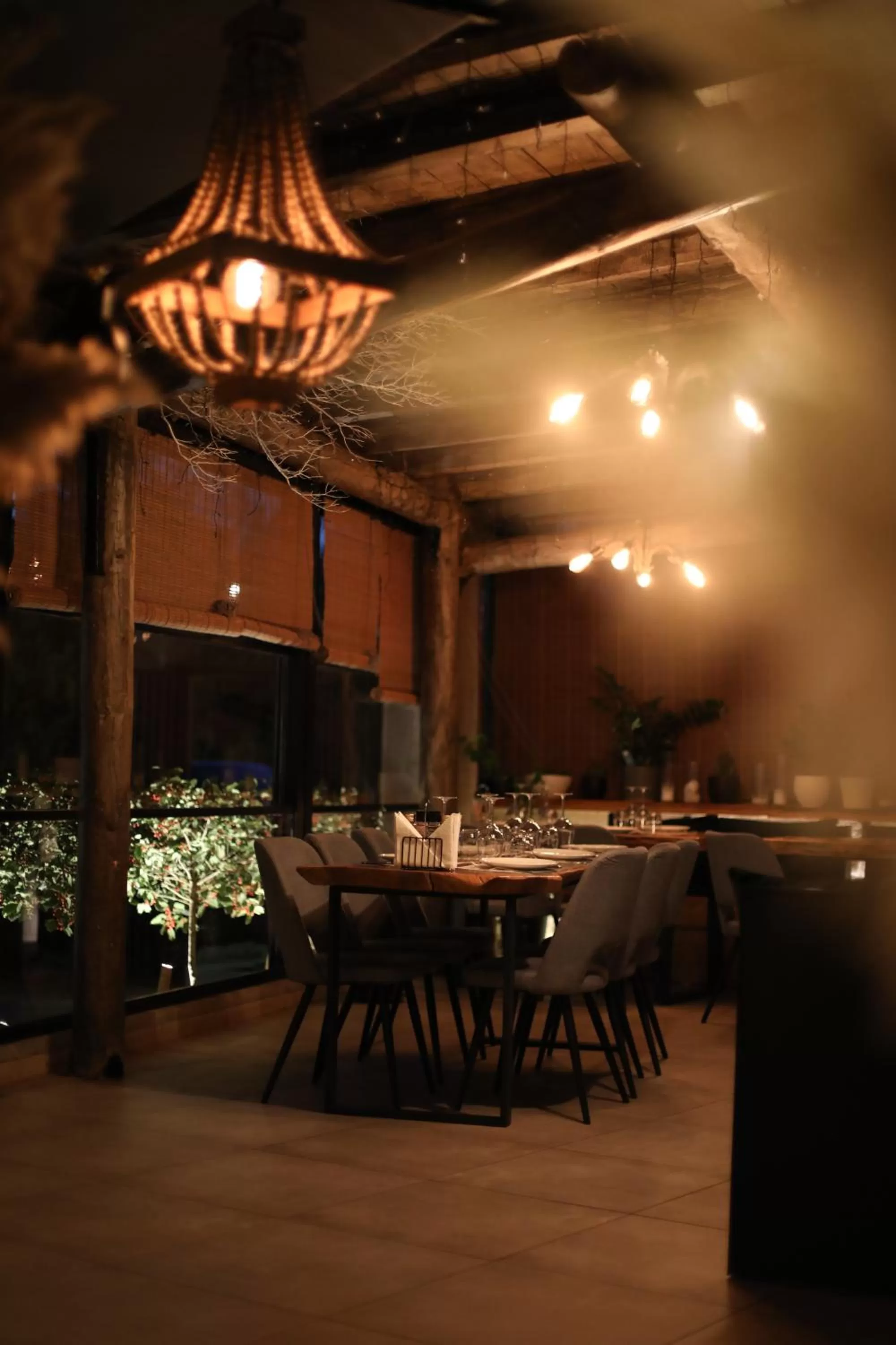 Restaurant/places to eat in Dim's Hotel & Restaurant