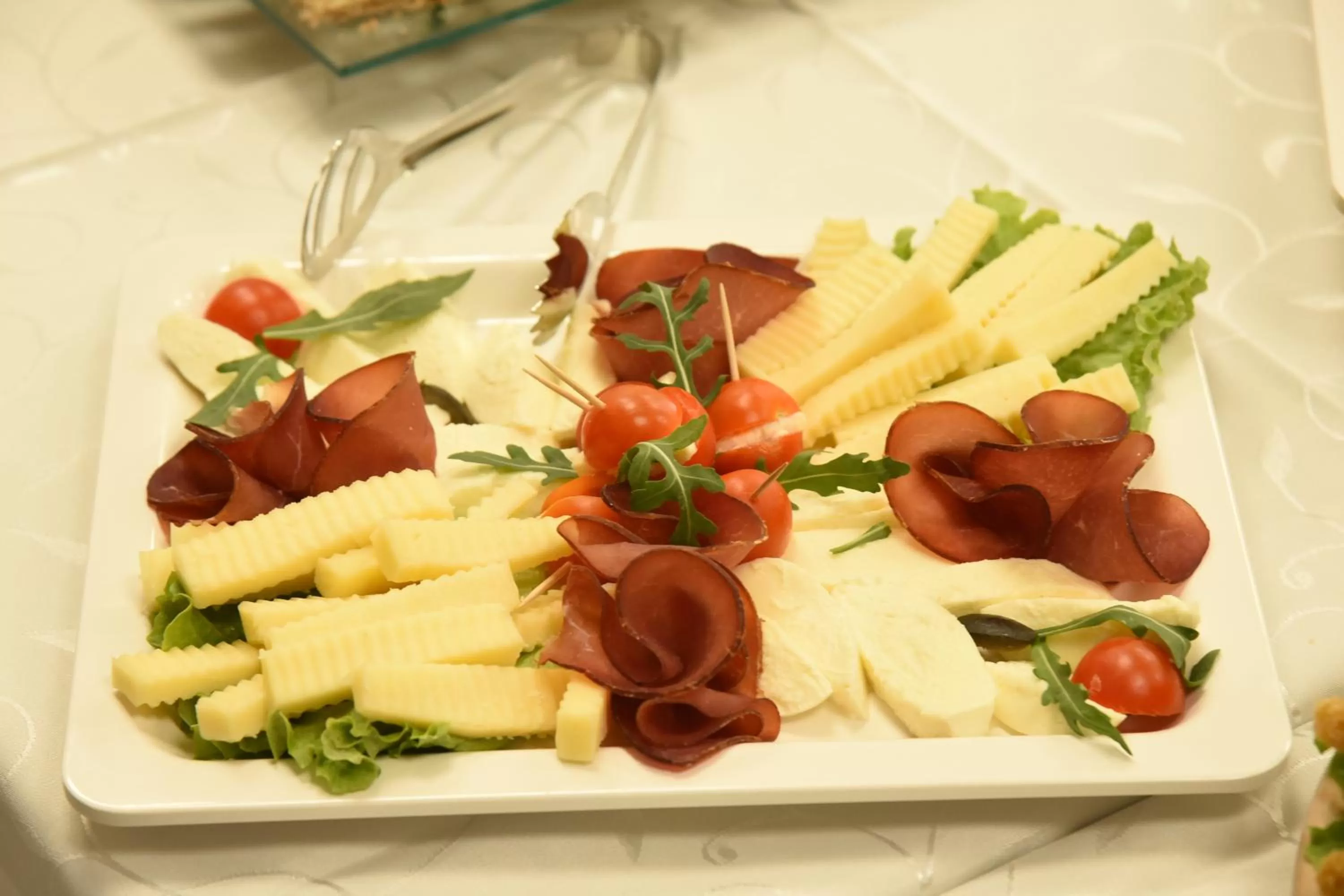 Breakfast, Food in Hotel DOA