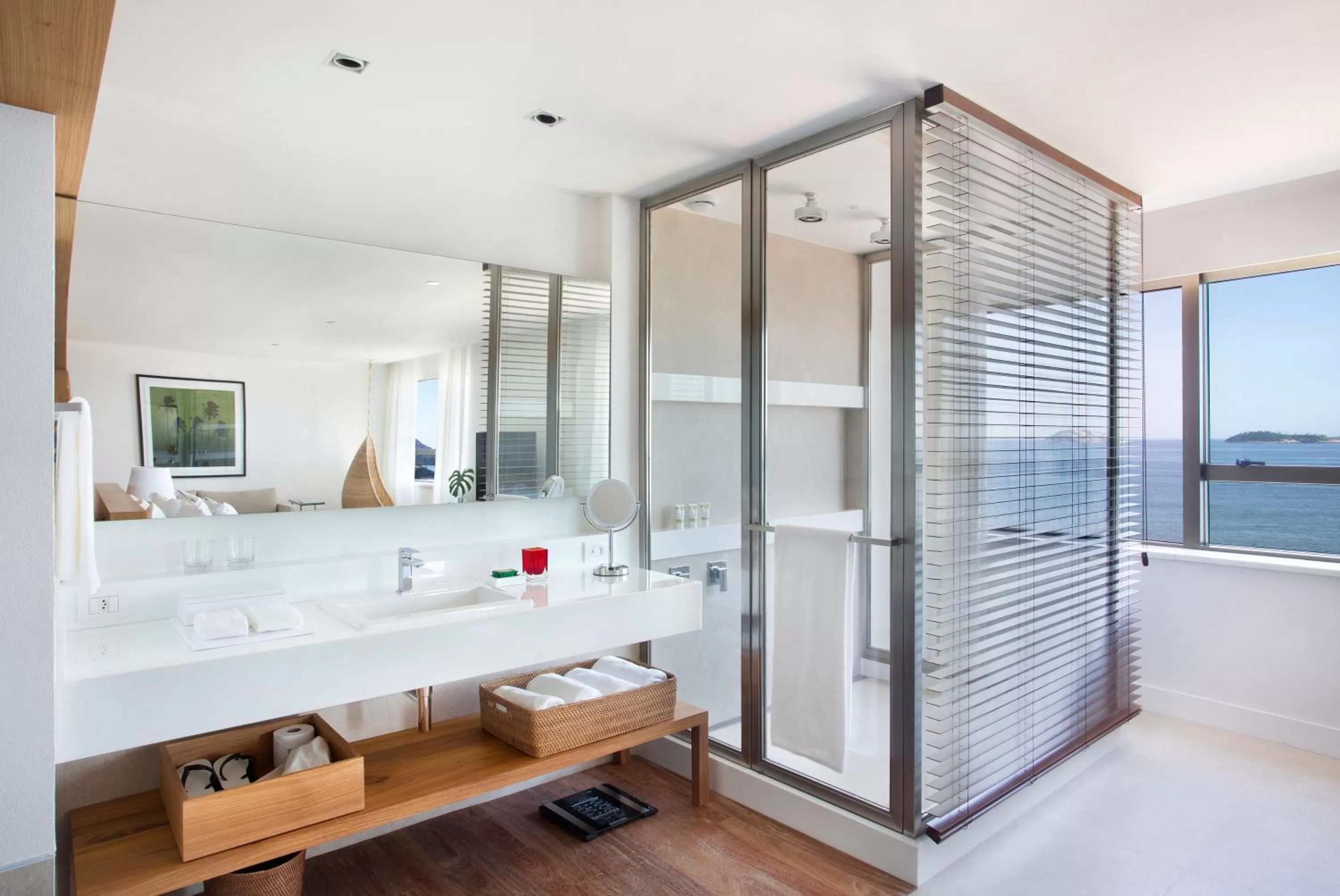 Bathroom in JANEIRO Hotel