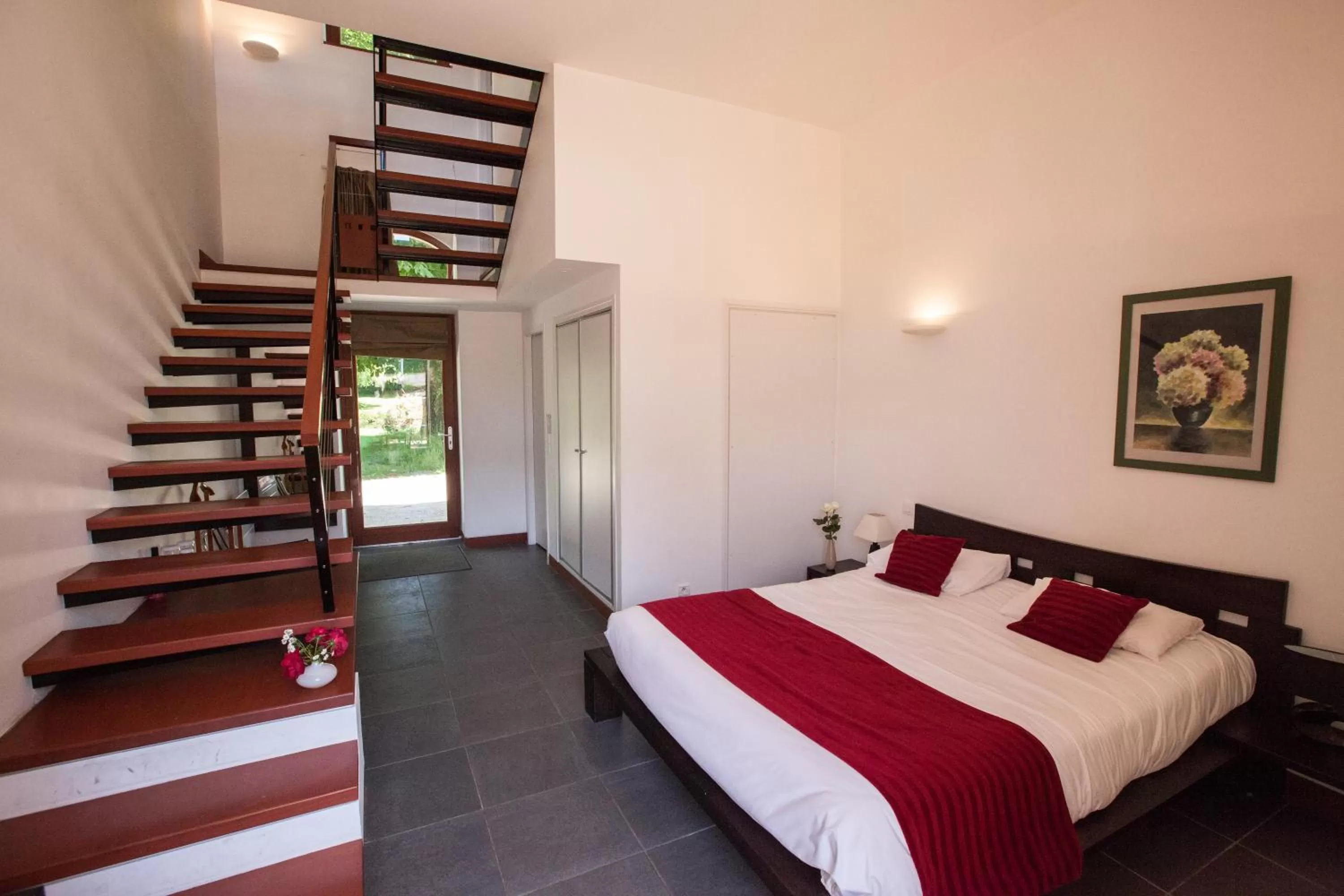 Photo of the whole room, Bed in Château de Bellefontaine - Teritoria