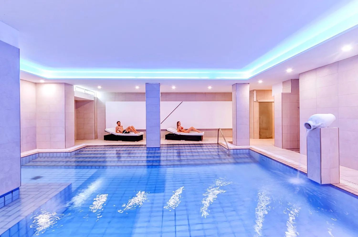 Swimming pool in Royal Sunset Hotel