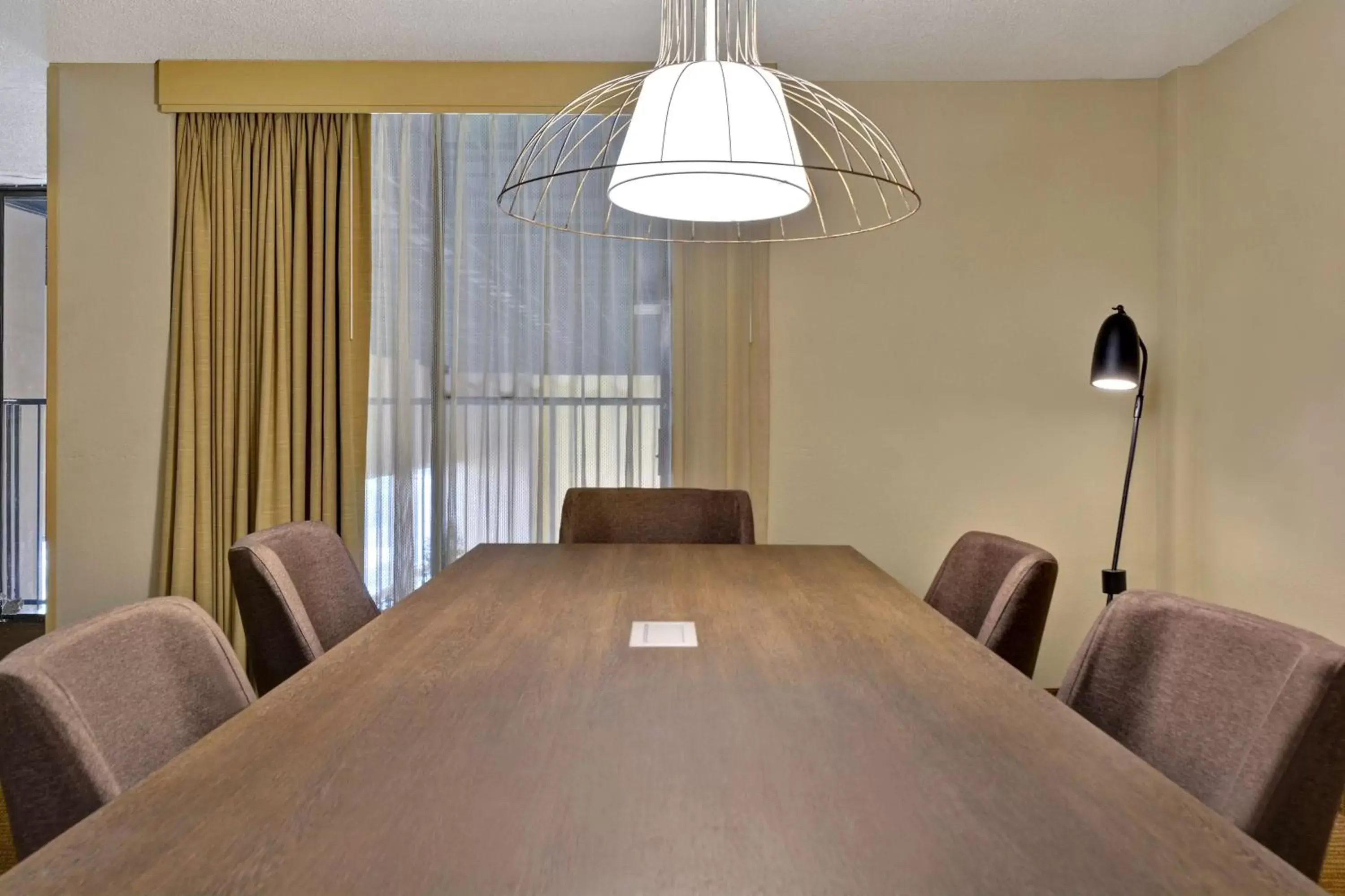 Executive King Suite - Non-Smoking in Embassy Suites Winston-Salem Executive King Suite - Non-Smoking in Embassy Suites Winston-Salem