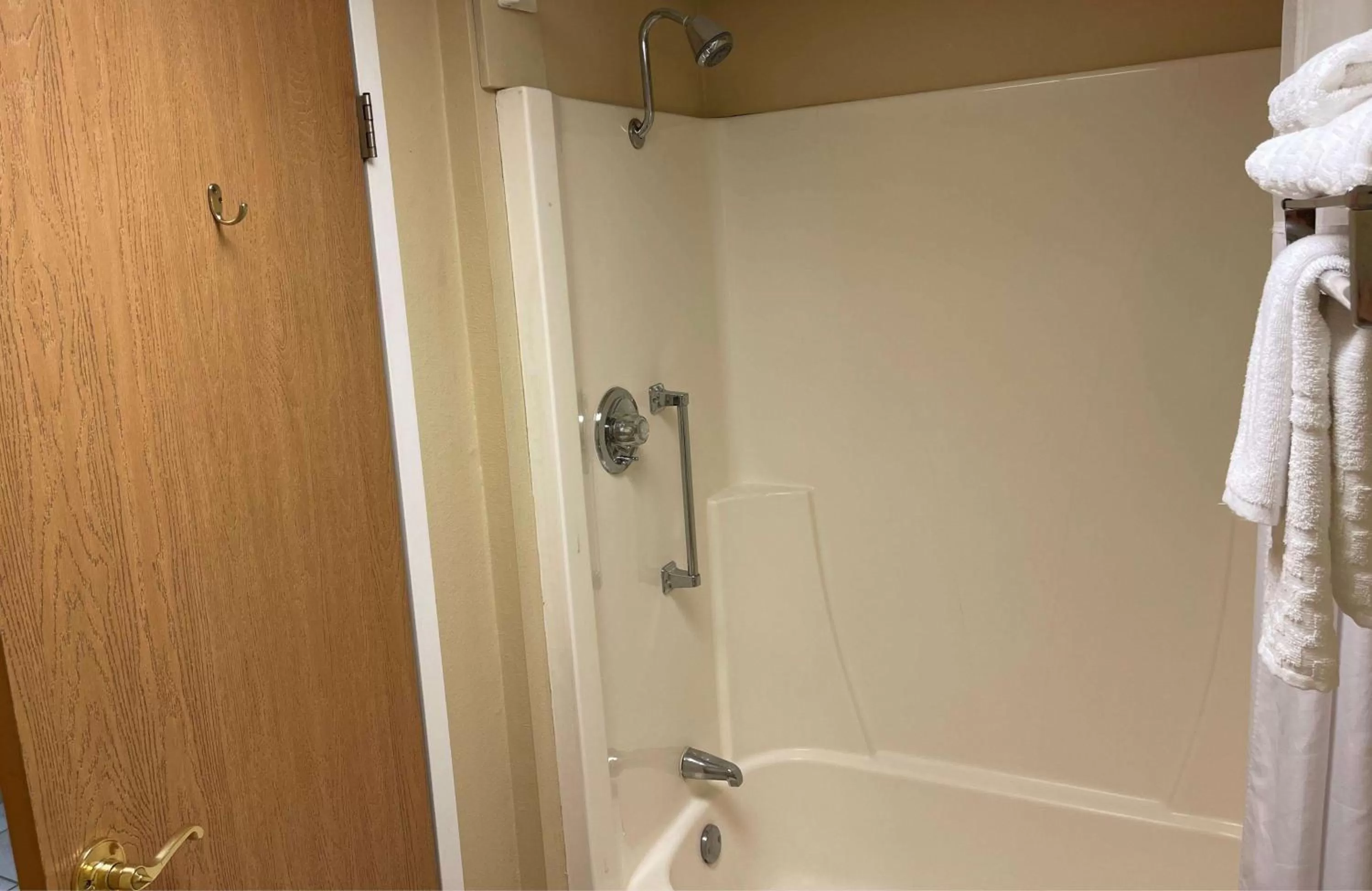 Bathroom in Crossroads Hotel & Event Center