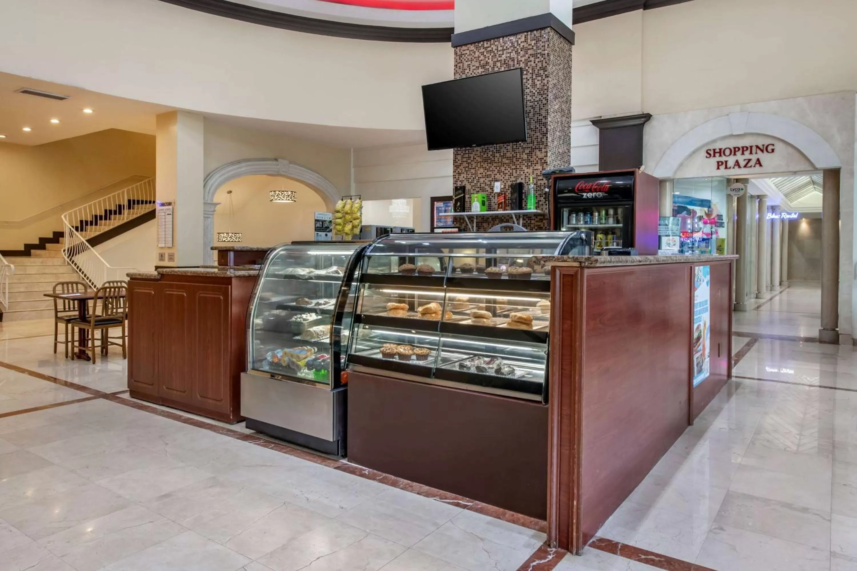 Lobby or reception in Ramada Plaza by Wyndham Marco Polo Beach Resort