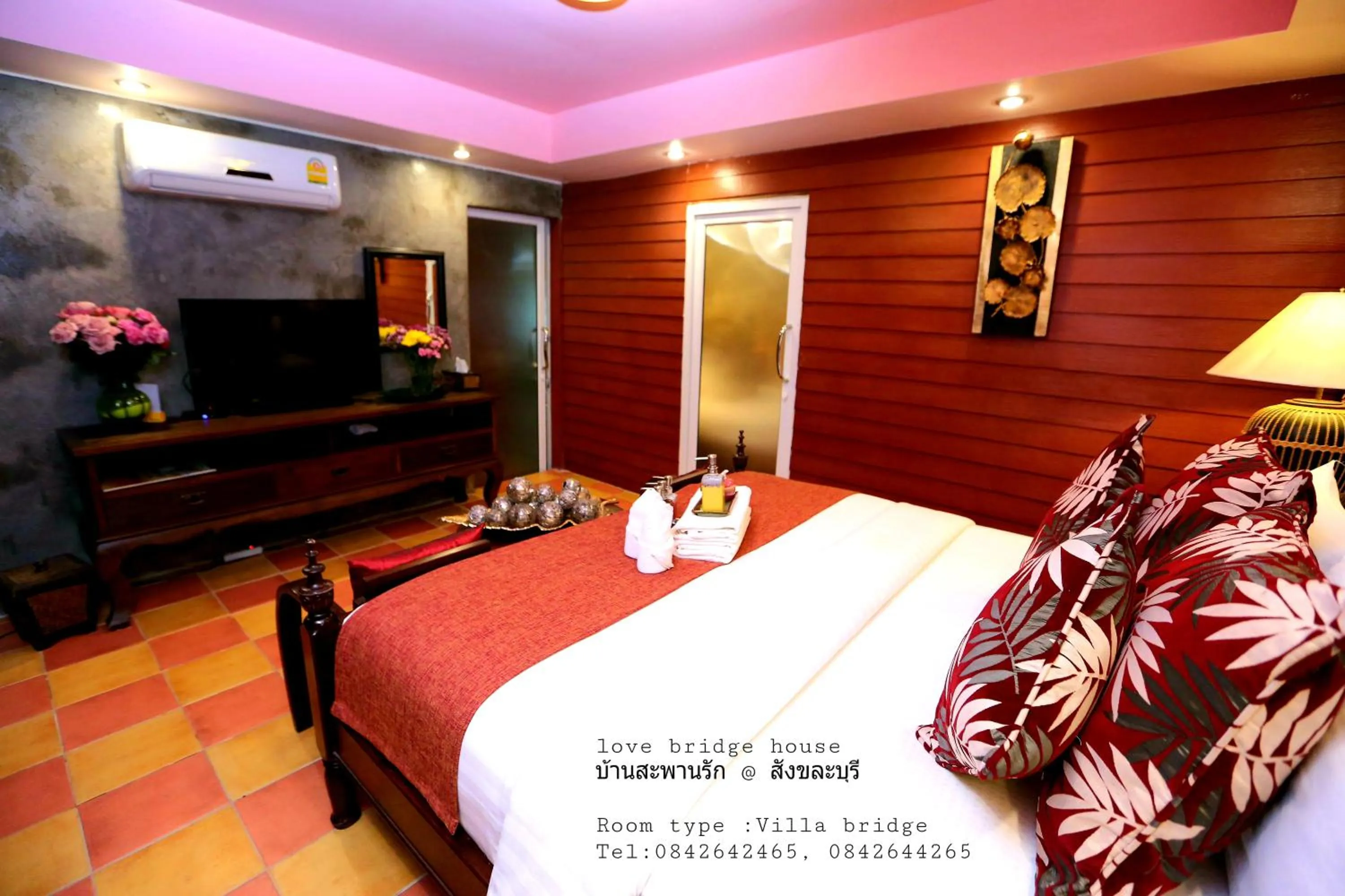 Bed in Love Bridge House บ้านสะพานรัก