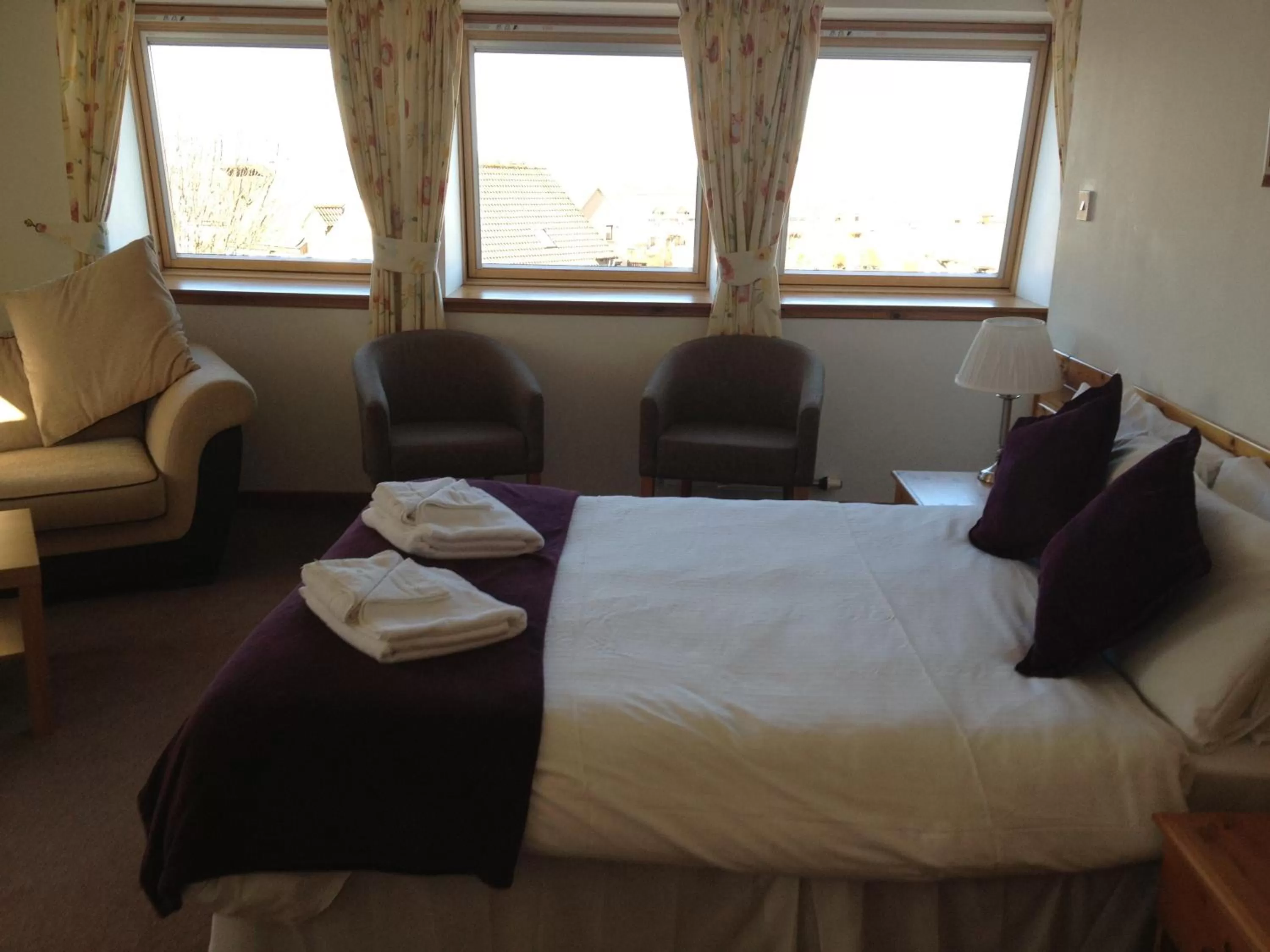 Bed in Smithton Hotel