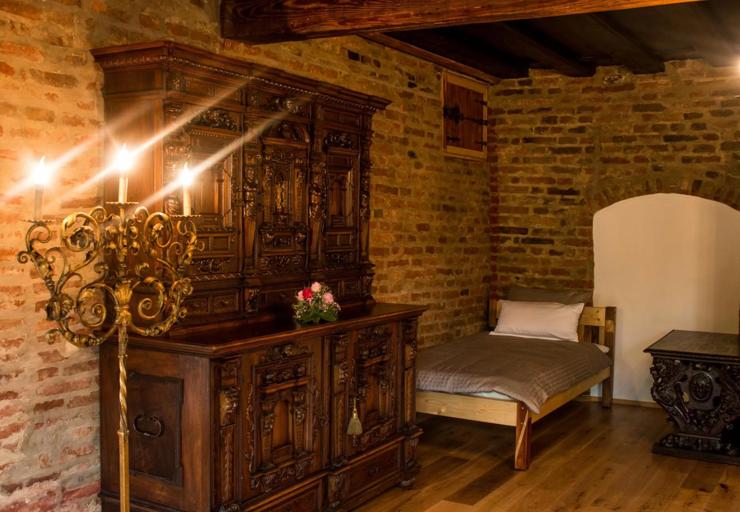 Bed in Wirgarten Antik Hotel