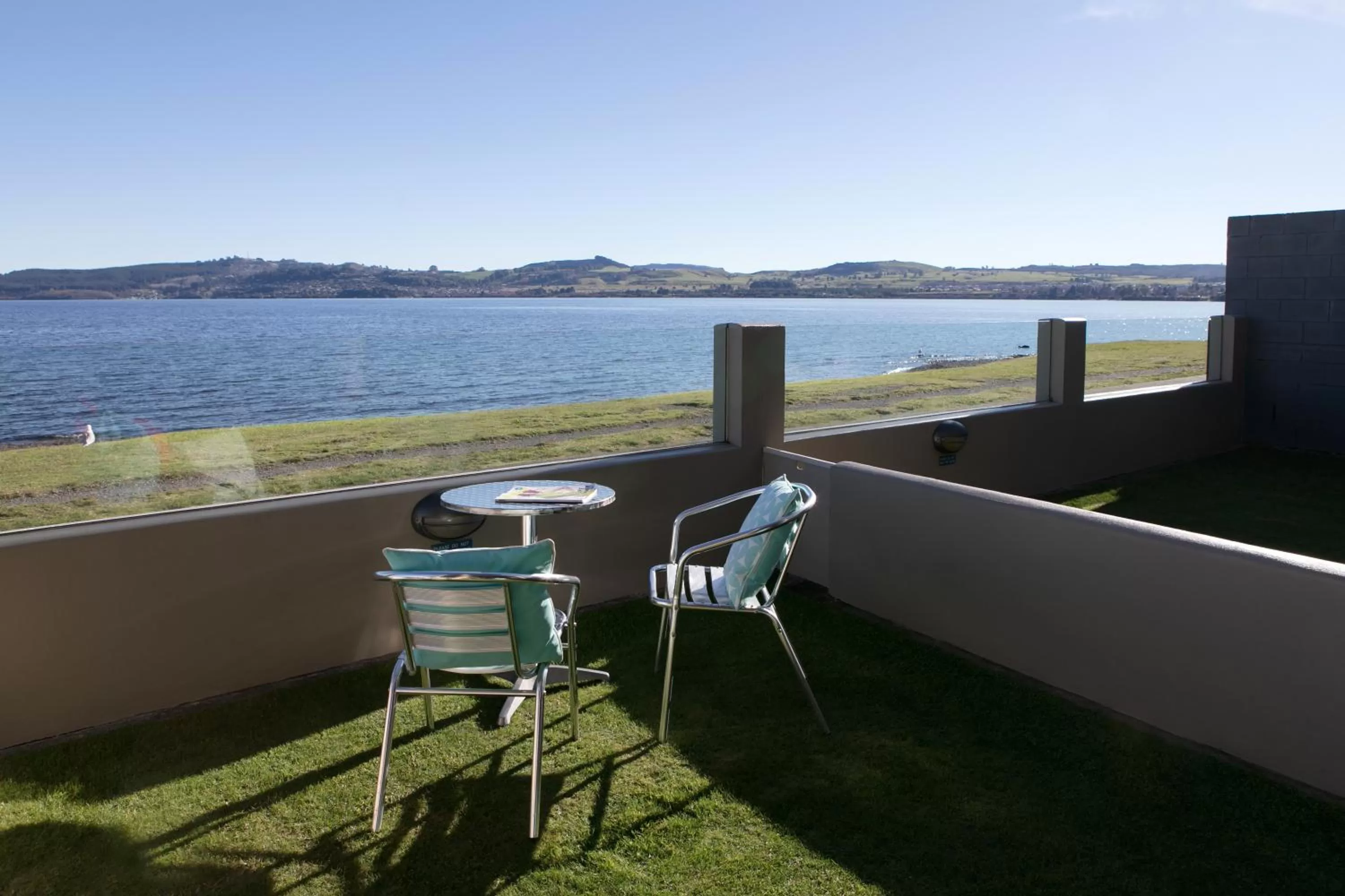 Lake view in Boulevard Waters