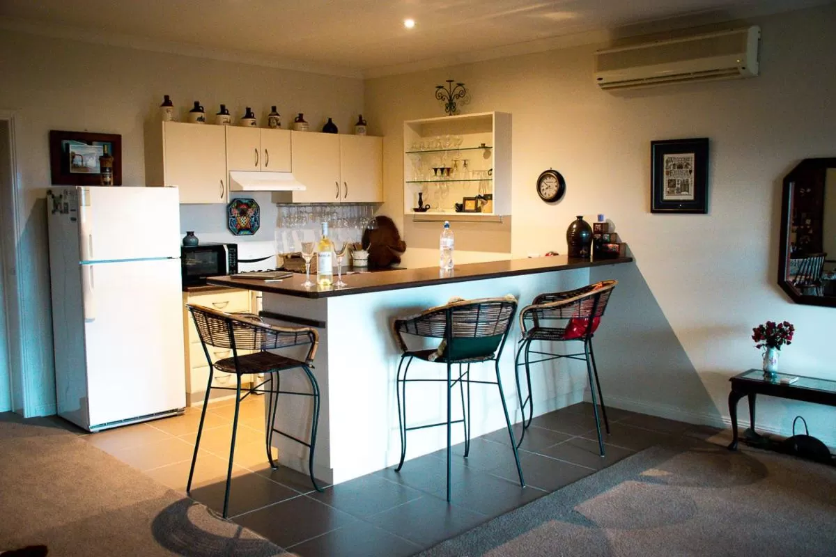 Kitchen/Kitchenette in Rosewood Park Guest Suite