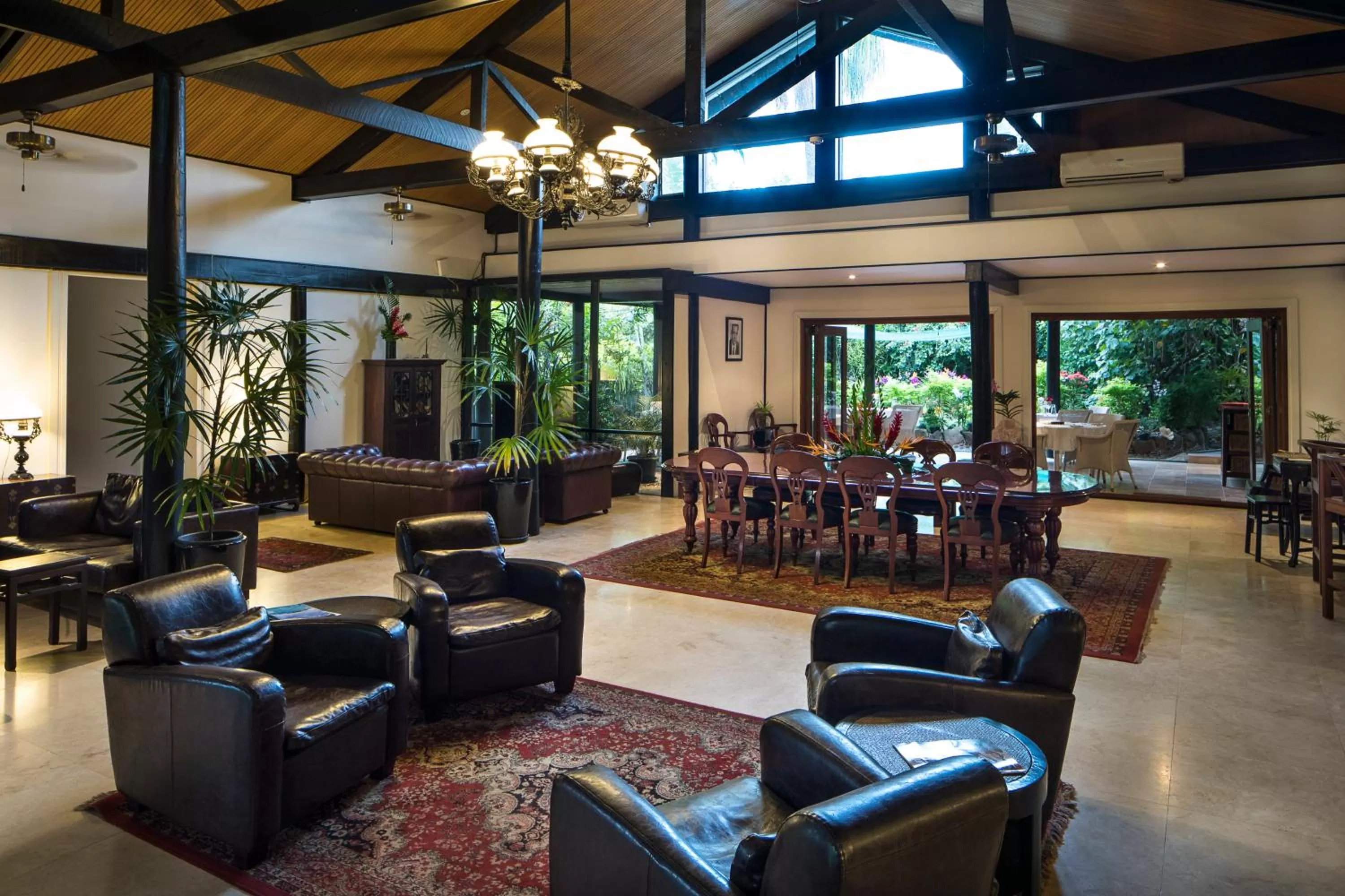 Living room in The Fiji Orchid