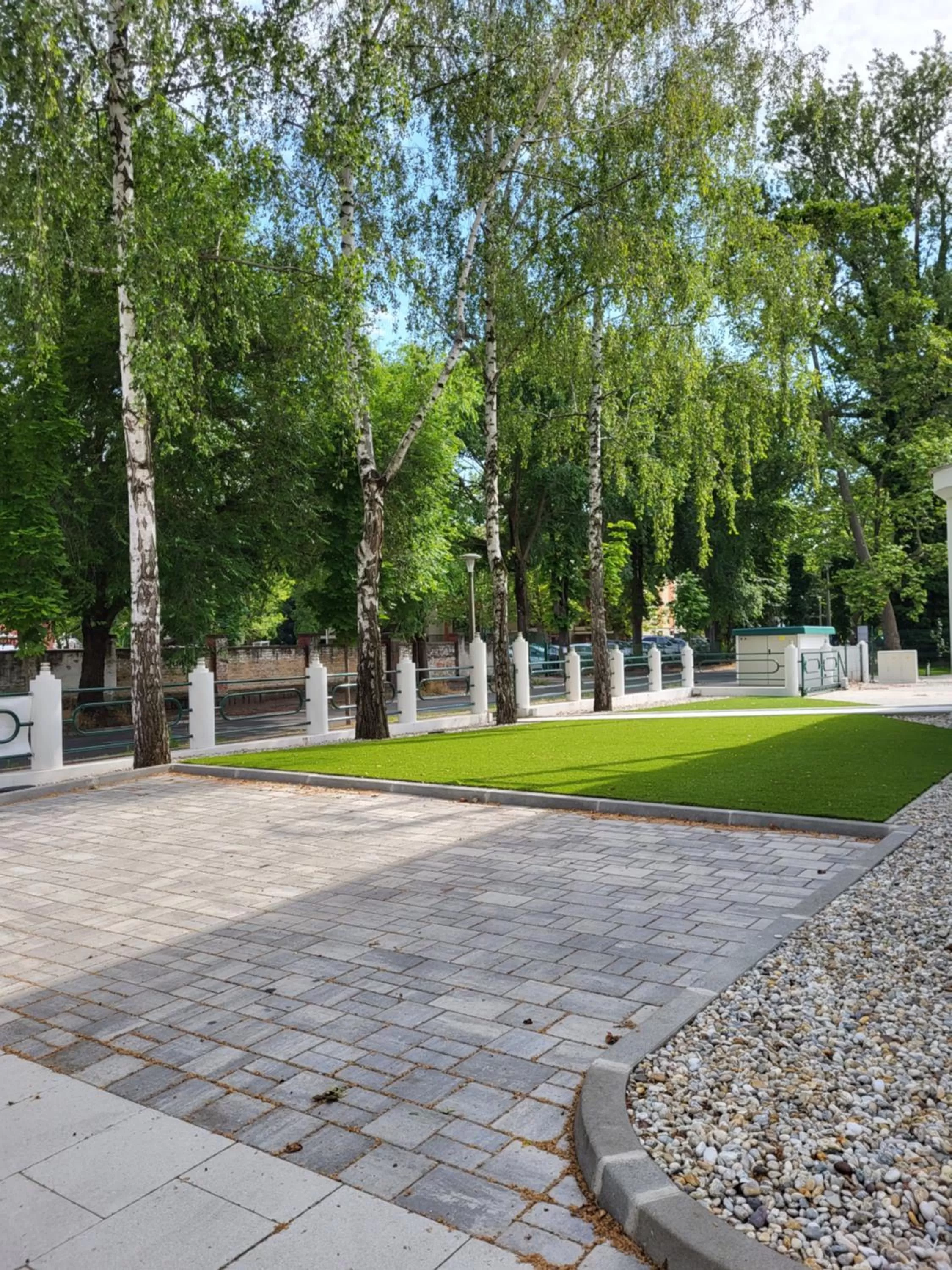 Street view in Villa Bauhaus Wellness Apart-Hotel