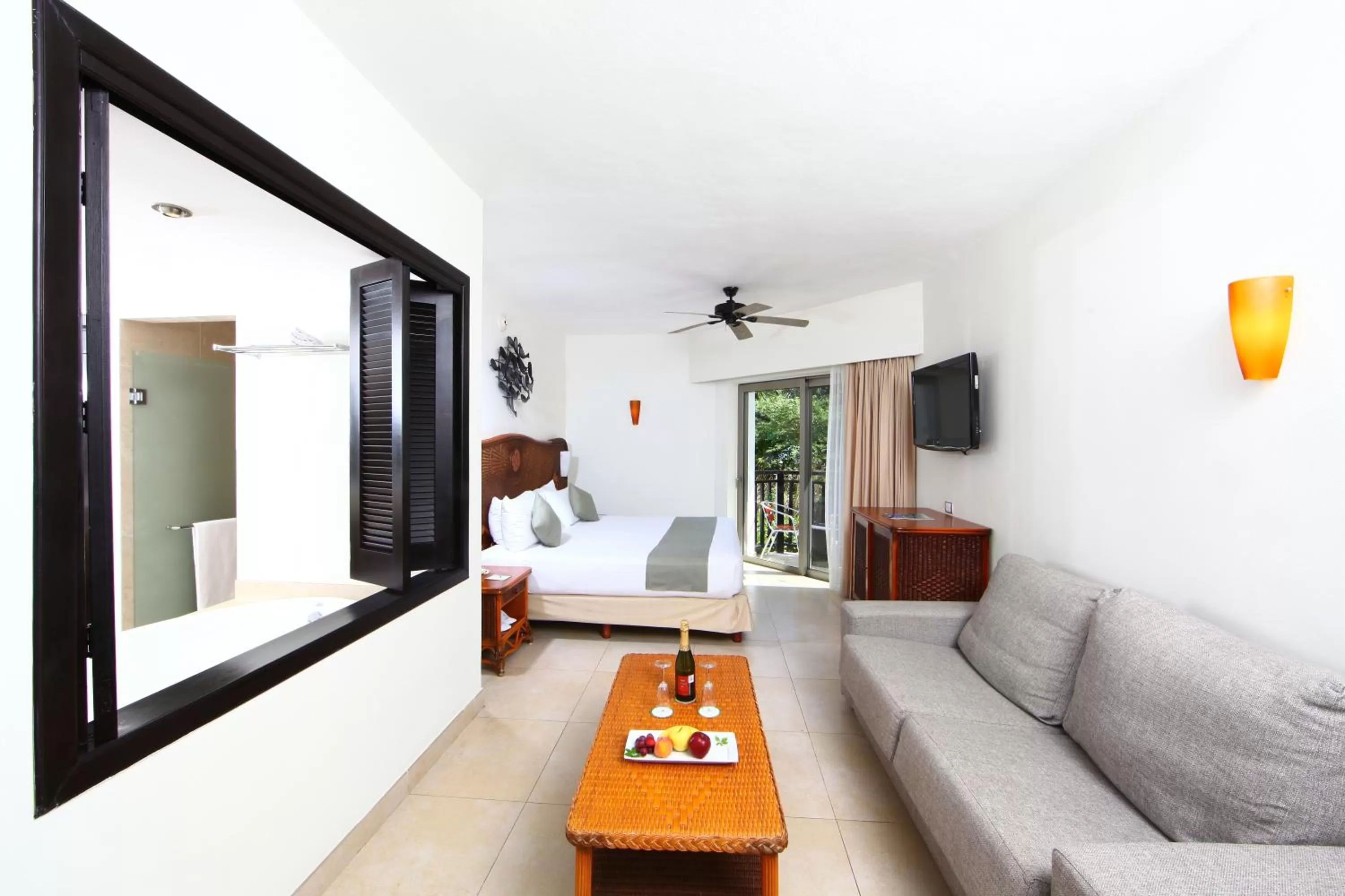 Deluxe Suite Select Club in Select Club at Sandos Caracol All Inclusive - Adults Only Area