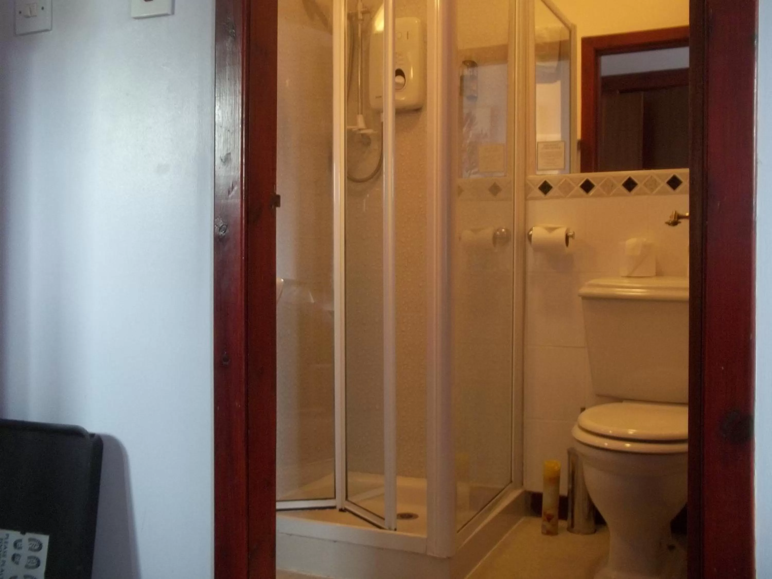 Bathroom in Glenfern Guest House and a separate Cottage with its own private hot tub