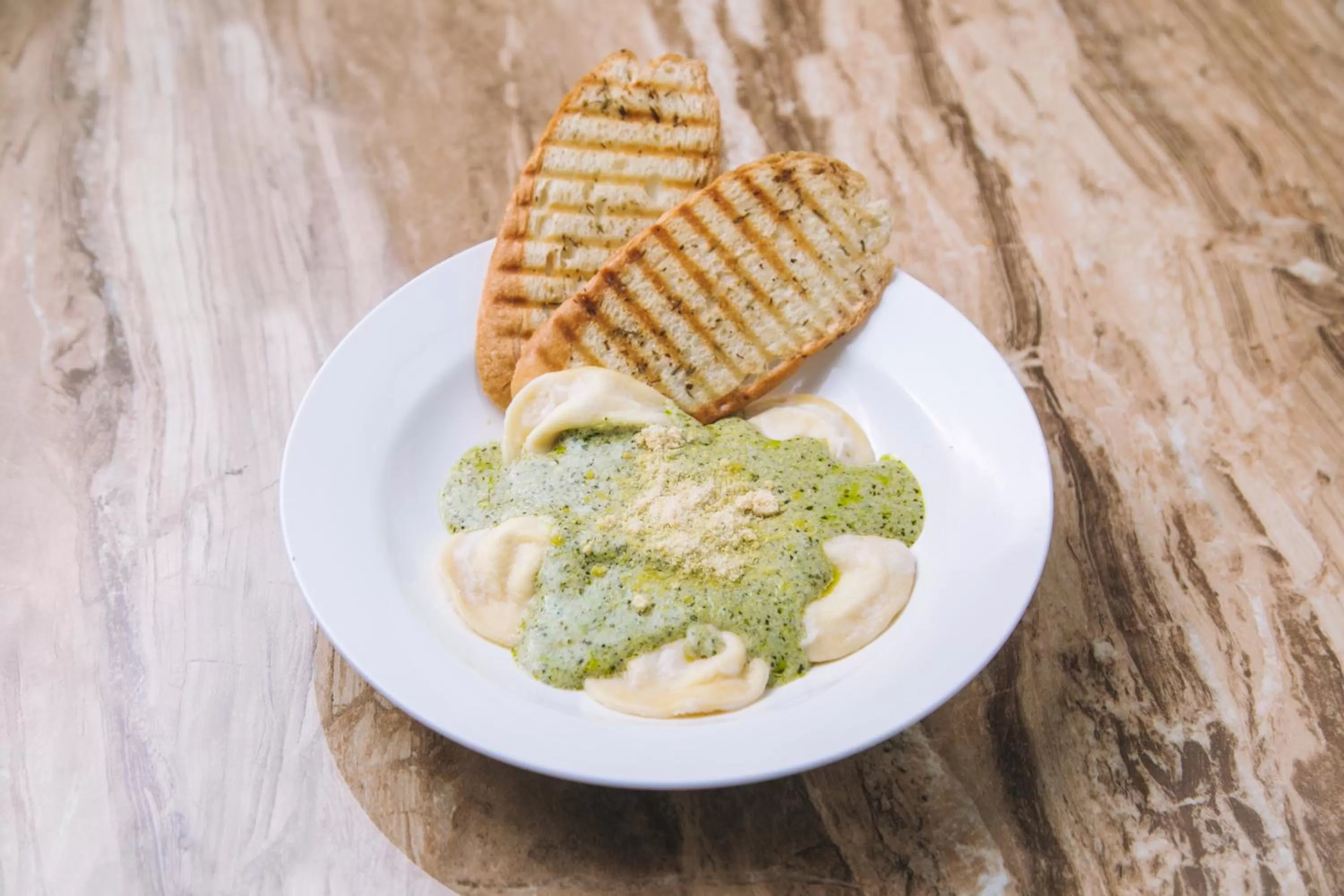 Restaurant/places to eat in Zuri Resort