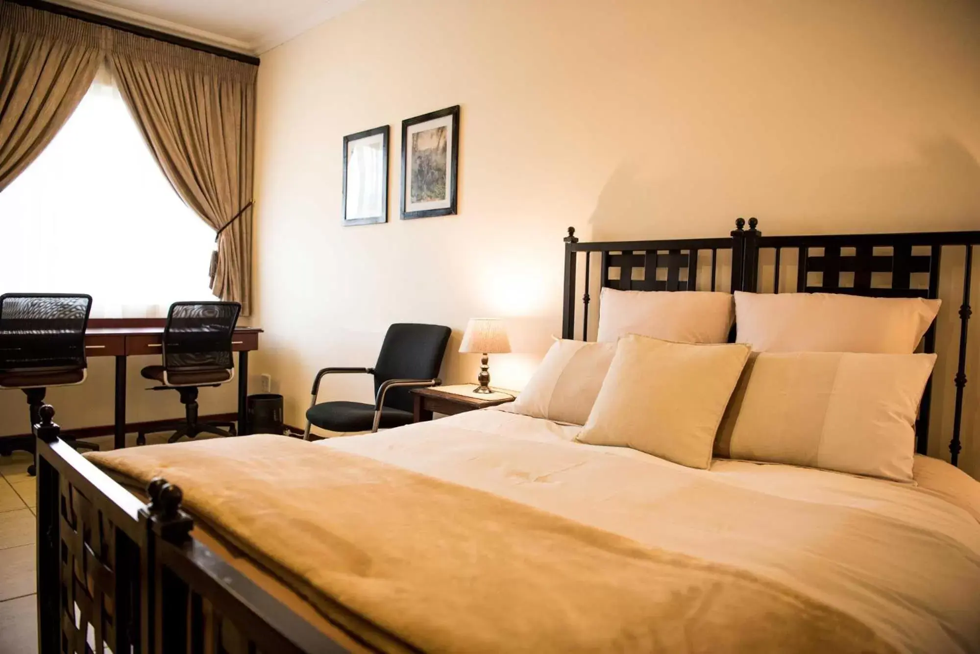 Deluxe Apartment - single occupancy in Amohela Guesthouse Deluxe Apartment - single occupancy in Amohela Guesthouse