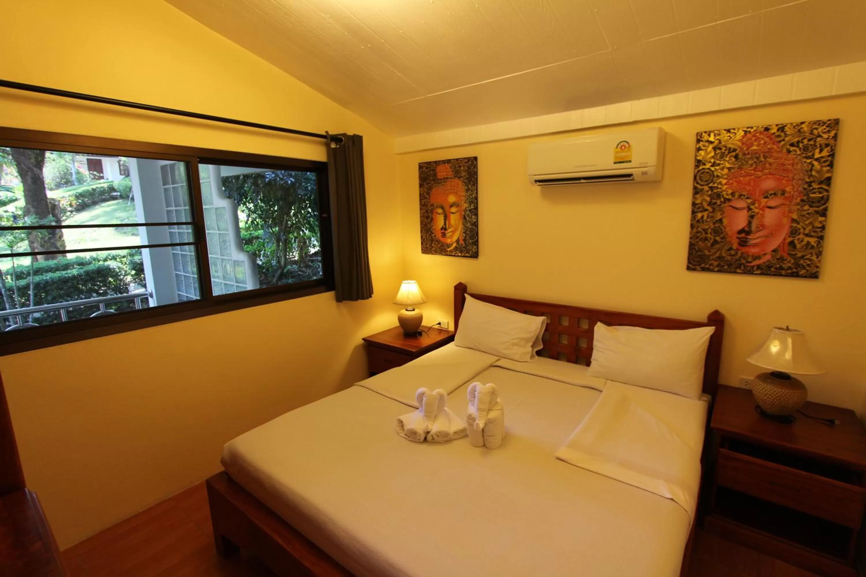 Bedroom, Bed in Top Resort