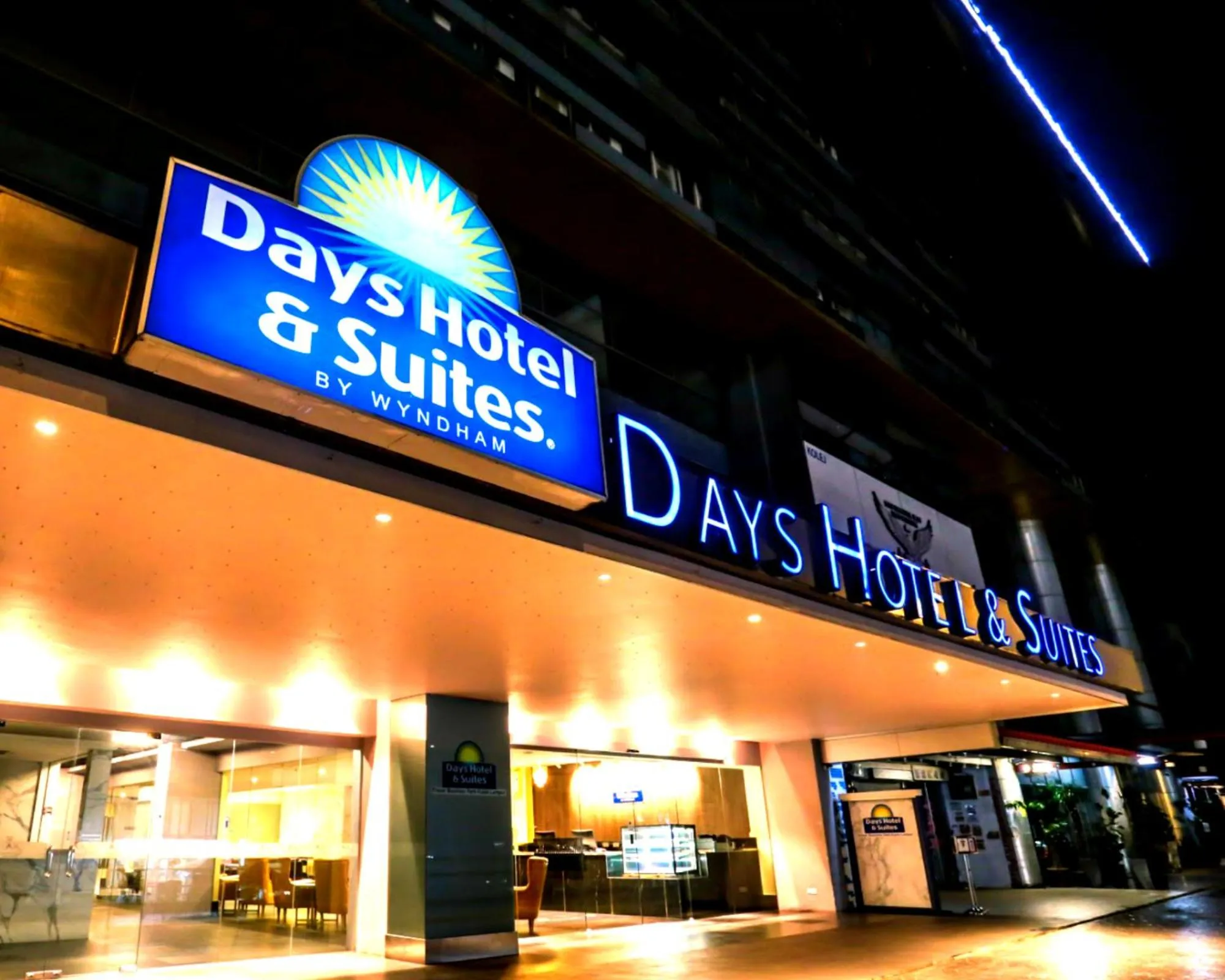 Facade/entrance in Days Hotel & Suites by Wyndham KL - Chan Sow Lin MRT or LRT