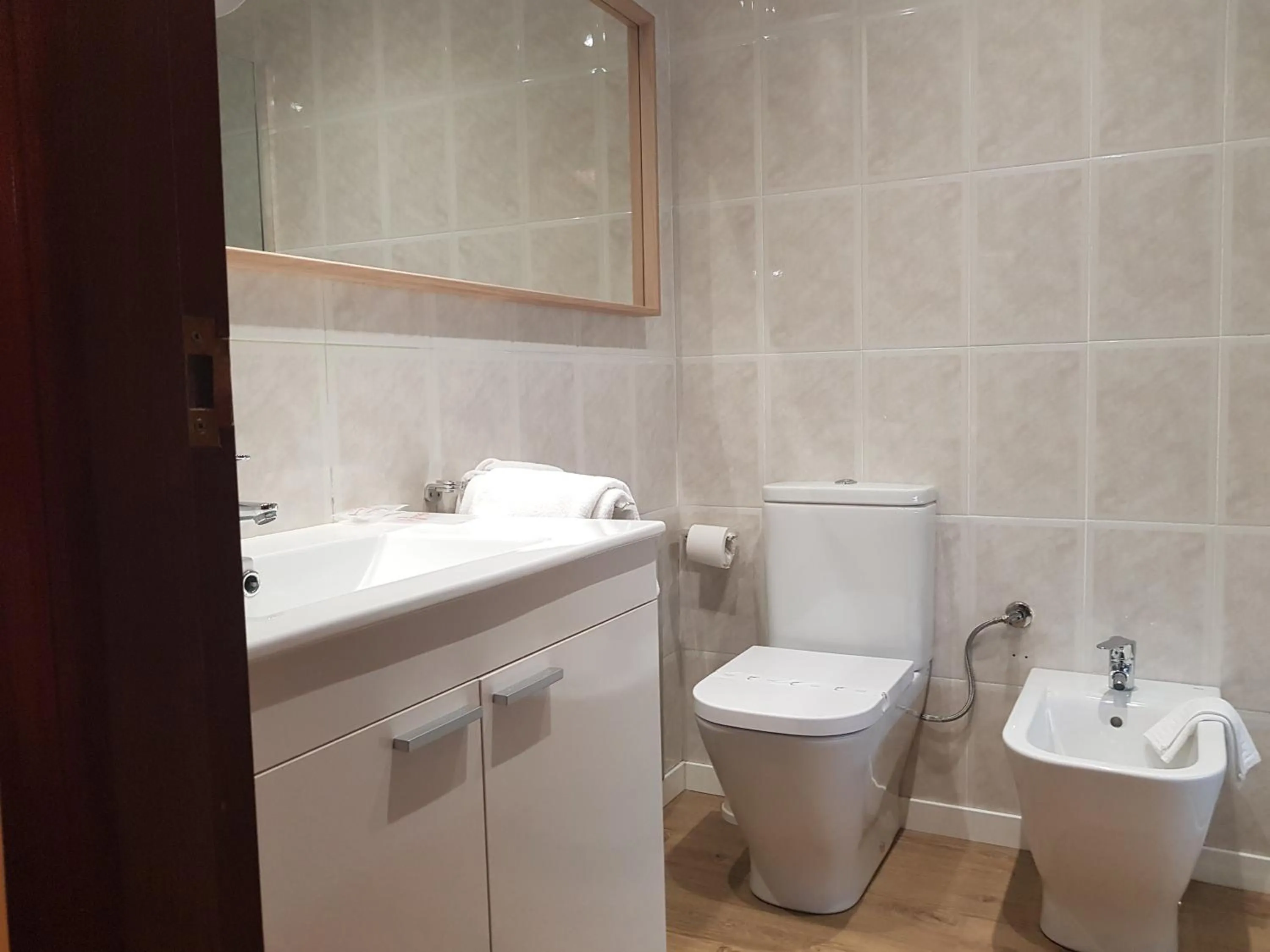 Photo of the whole room in Idh Angel