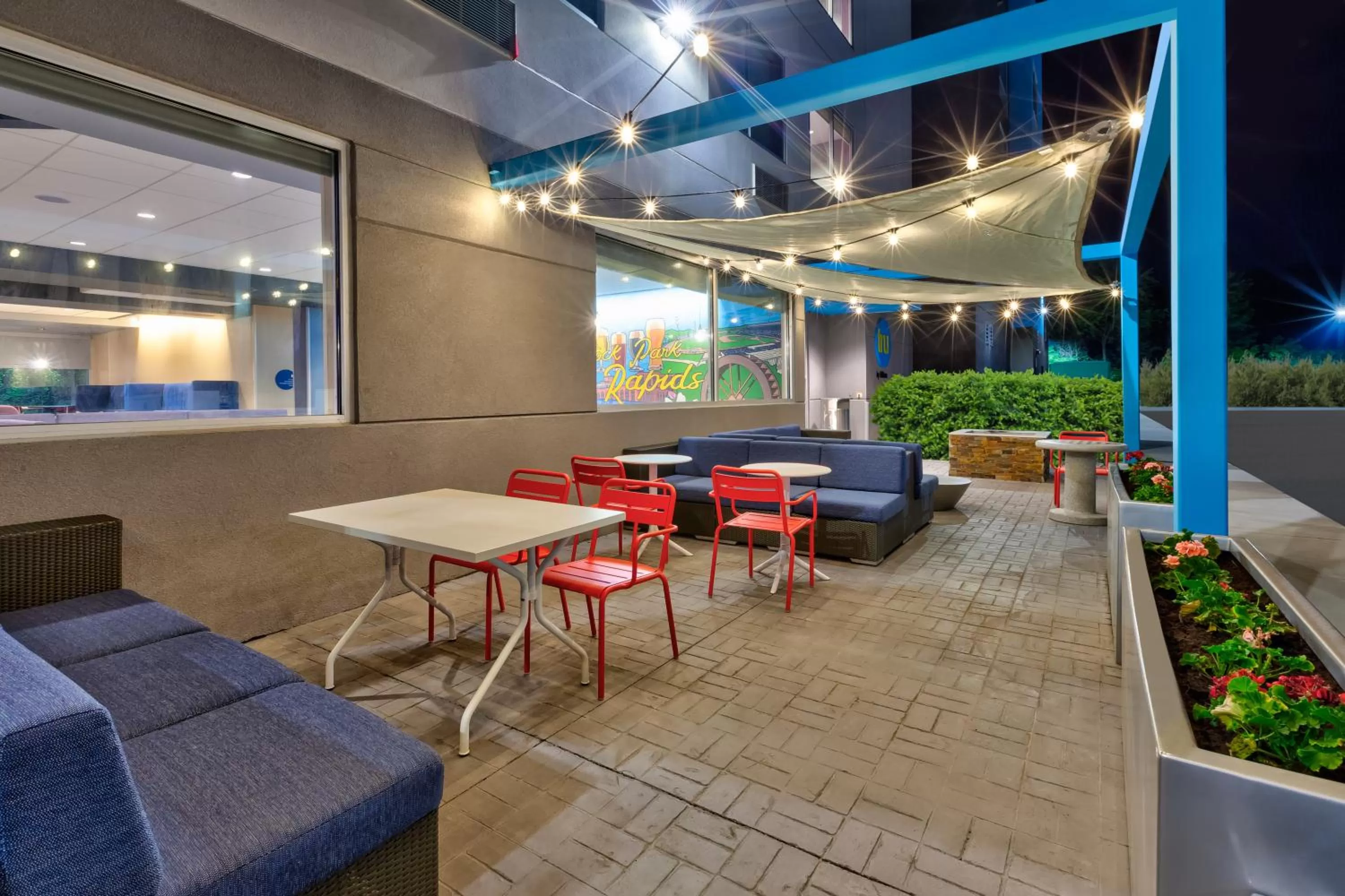Patio in Tru By Hilton Comstock Park Grand Rapids, MI
