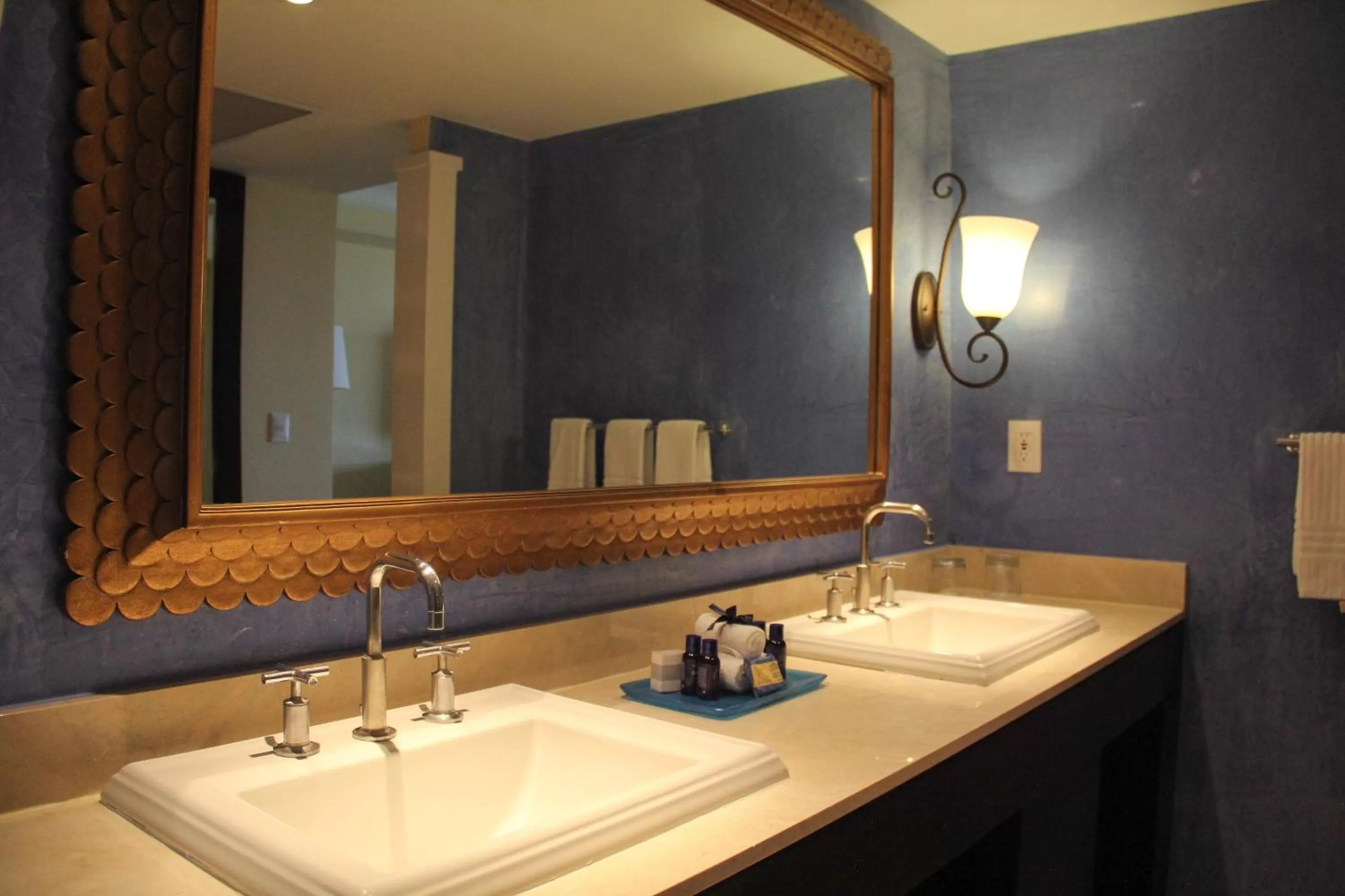 Bathroom in Princess Mundo Imperial Riviera Diamante Acapulco