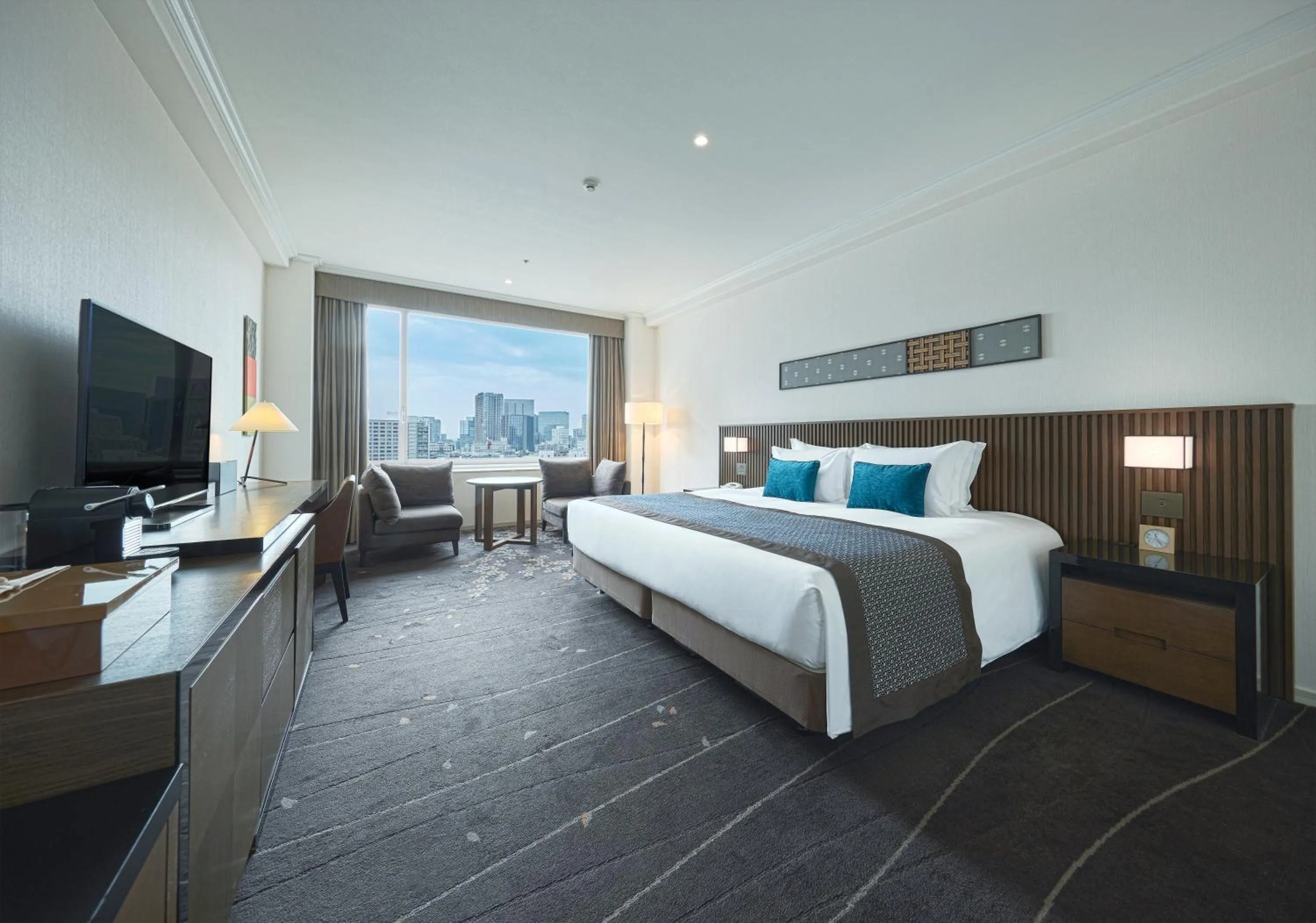 Photo of the whole room, Bed in The Prince Sakura Tower Tokyo, Autograph Collection