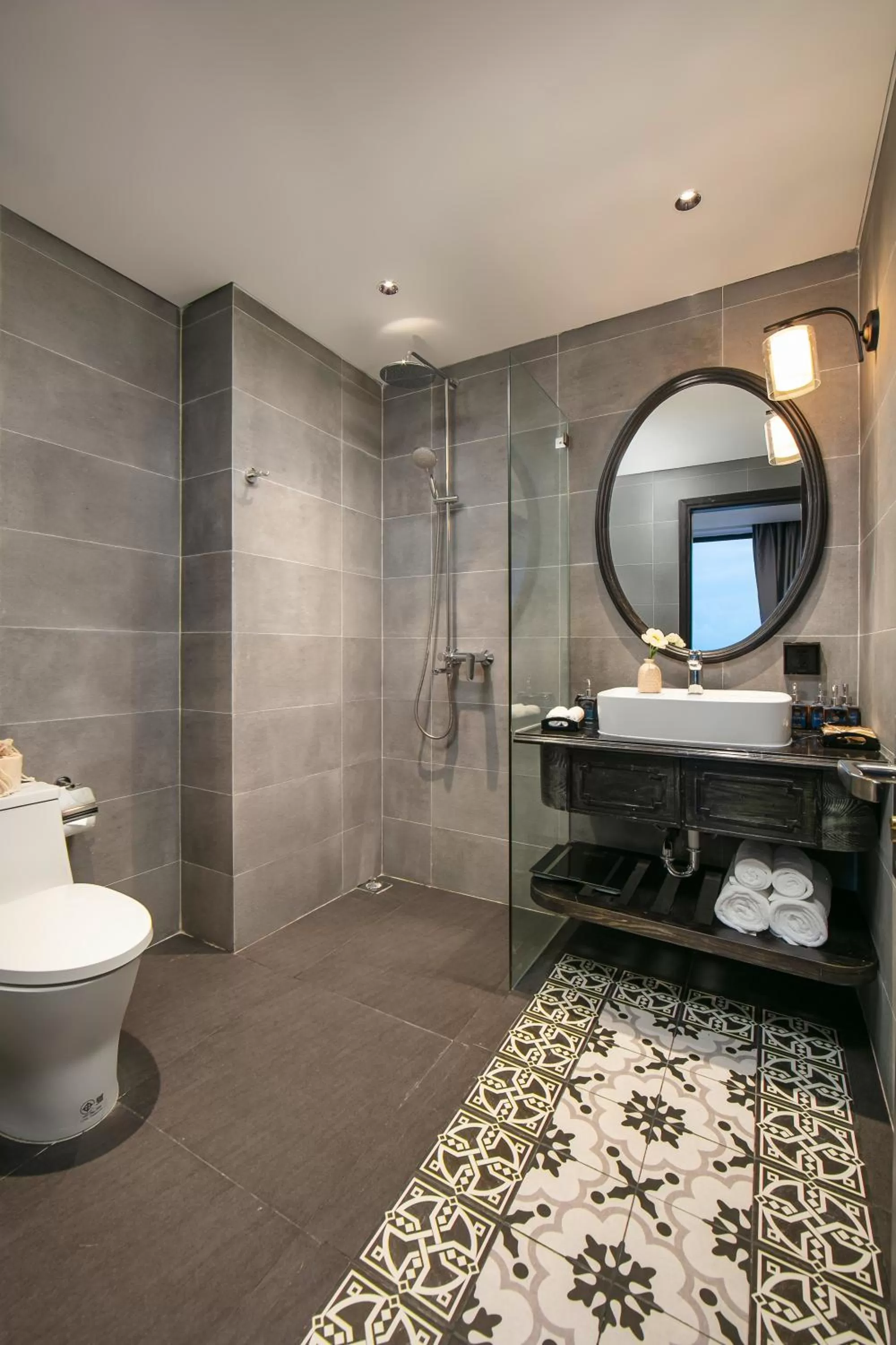 Shower in Bliss Hoi An Beach Resort & Wellness