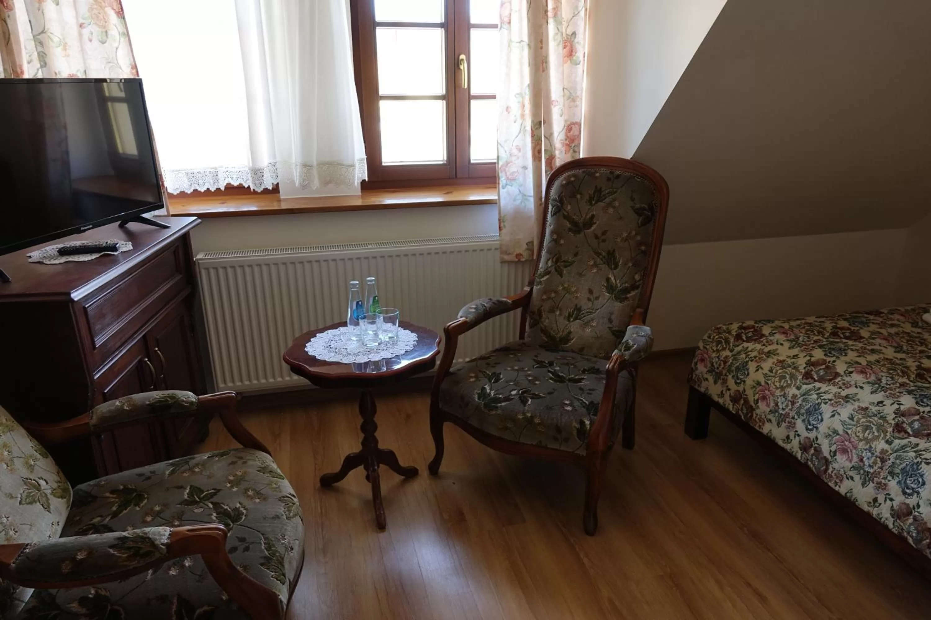 Seating Area in Gościniec Dworski w Ropie