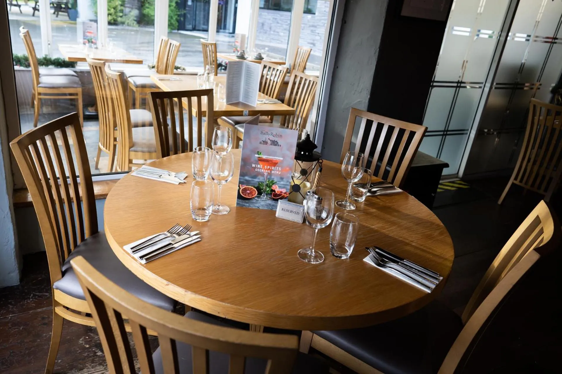 Restaurant/places to eat in Ballyrobin Hotel