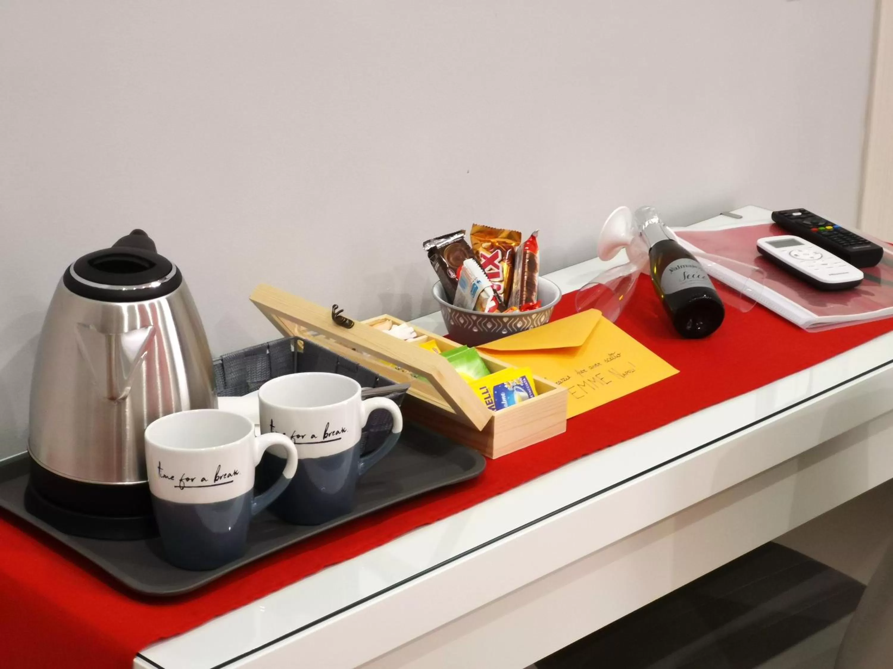 Coffee/tea facilities in EMME Napoli