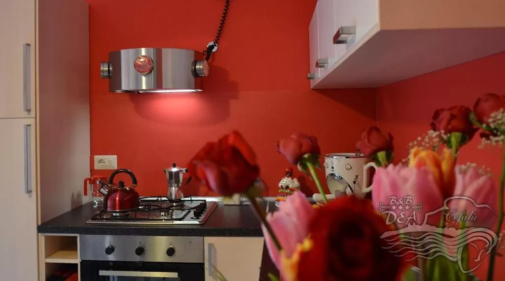 Kitchen/Kitchenette in B&B DEA