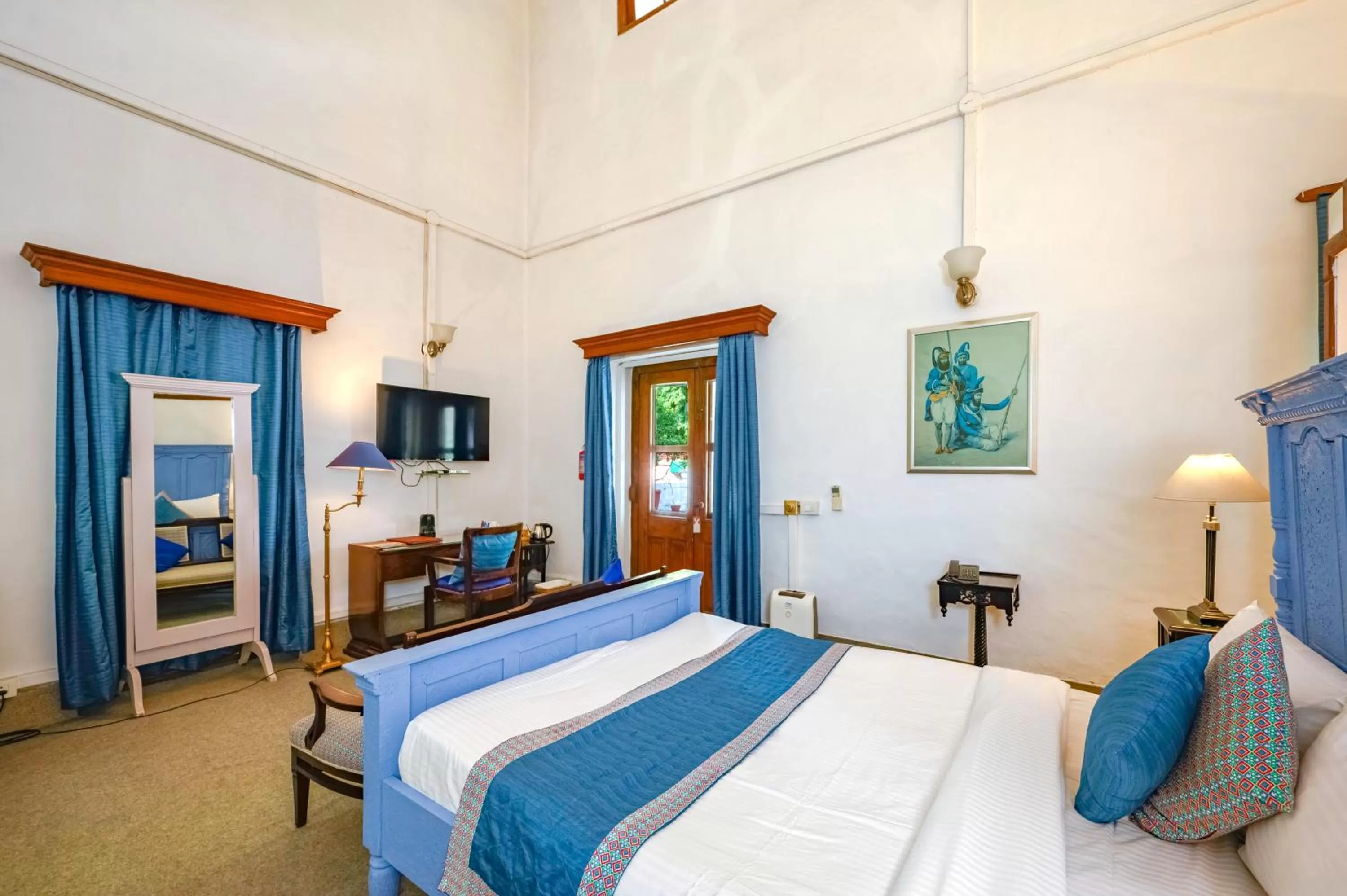 Bed in Neemrana's - Baradari Palace